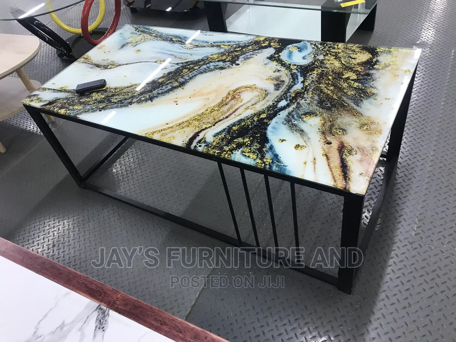 Center Table 401