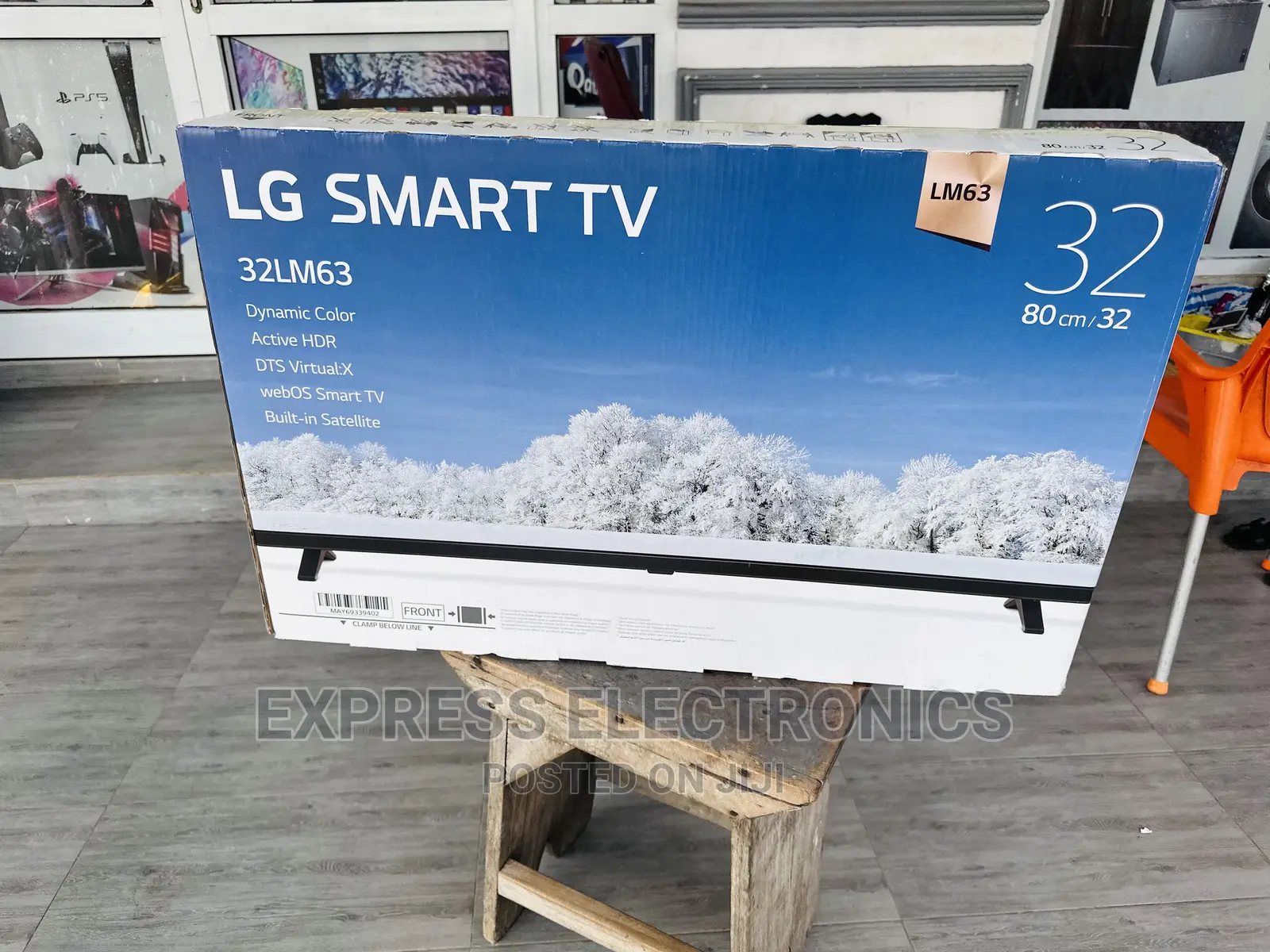 A New Slim Smart Lg FHD 32LM637BPVA Tv  Glossy Screen