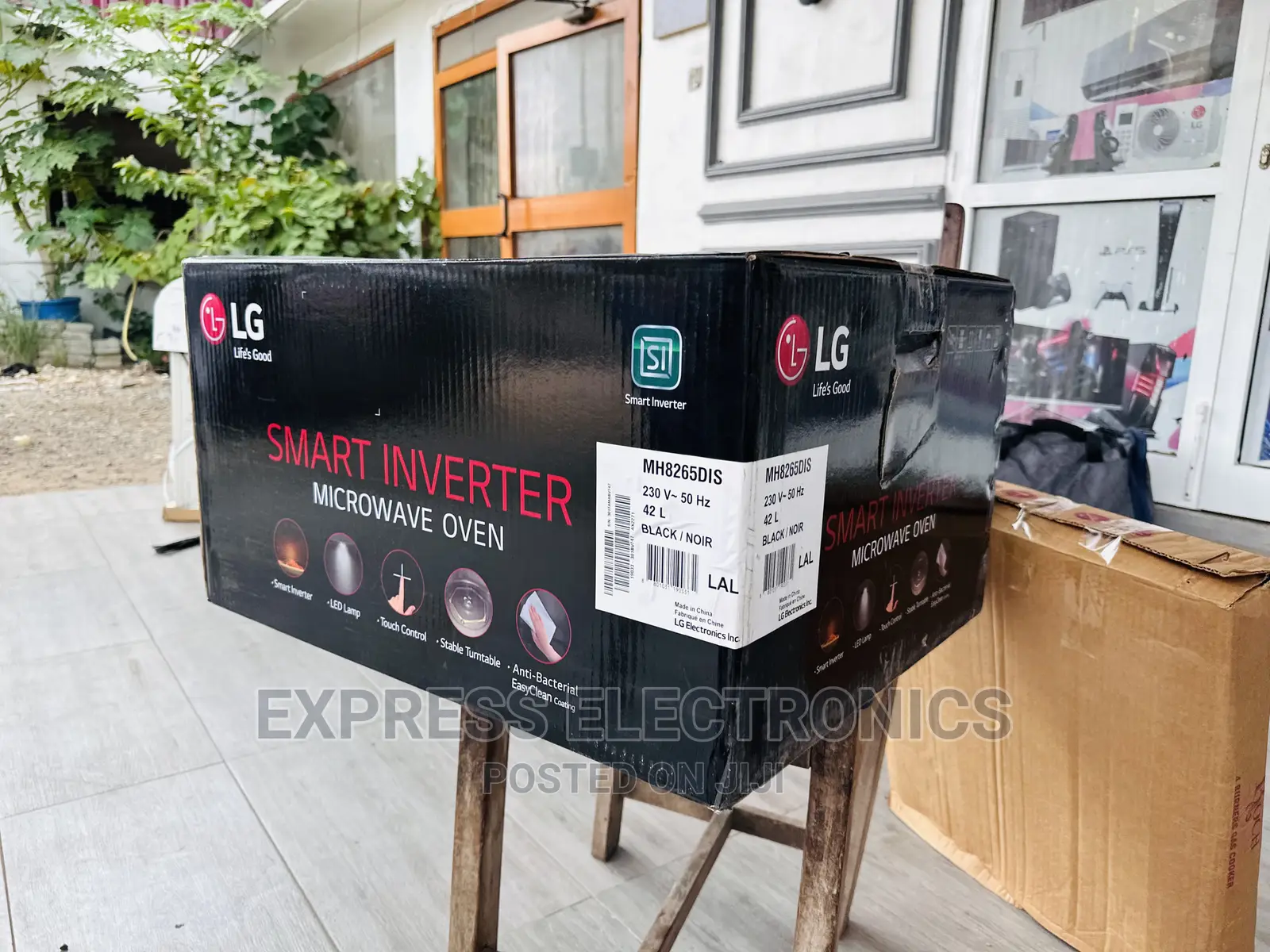 High Quality Sleek Microwave MH8265GIS Oven Grill LG