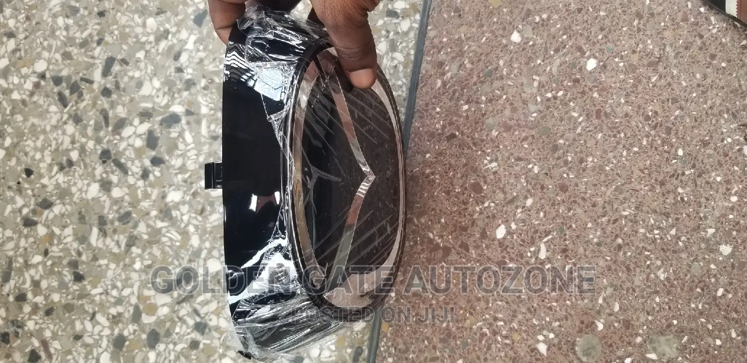 Mazda Cx5 2018 Front Logo Glass Type Complete