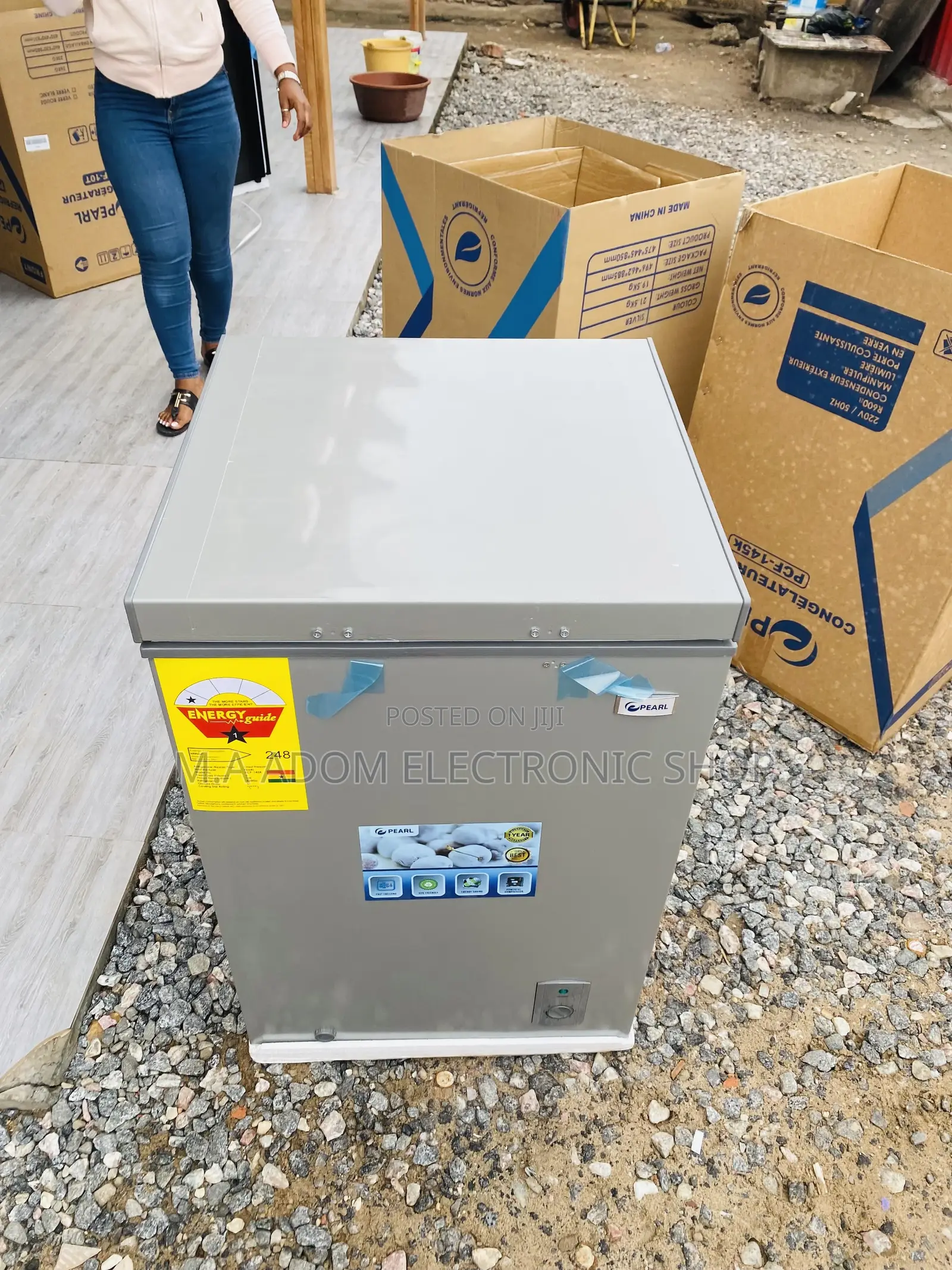 Extremely Quality Pearl Single Door Chest Freezer(100L)