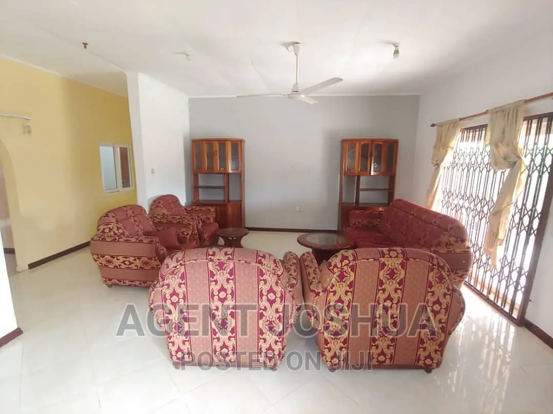 4bdrm House in Manet Court Estate, Spintex for rent