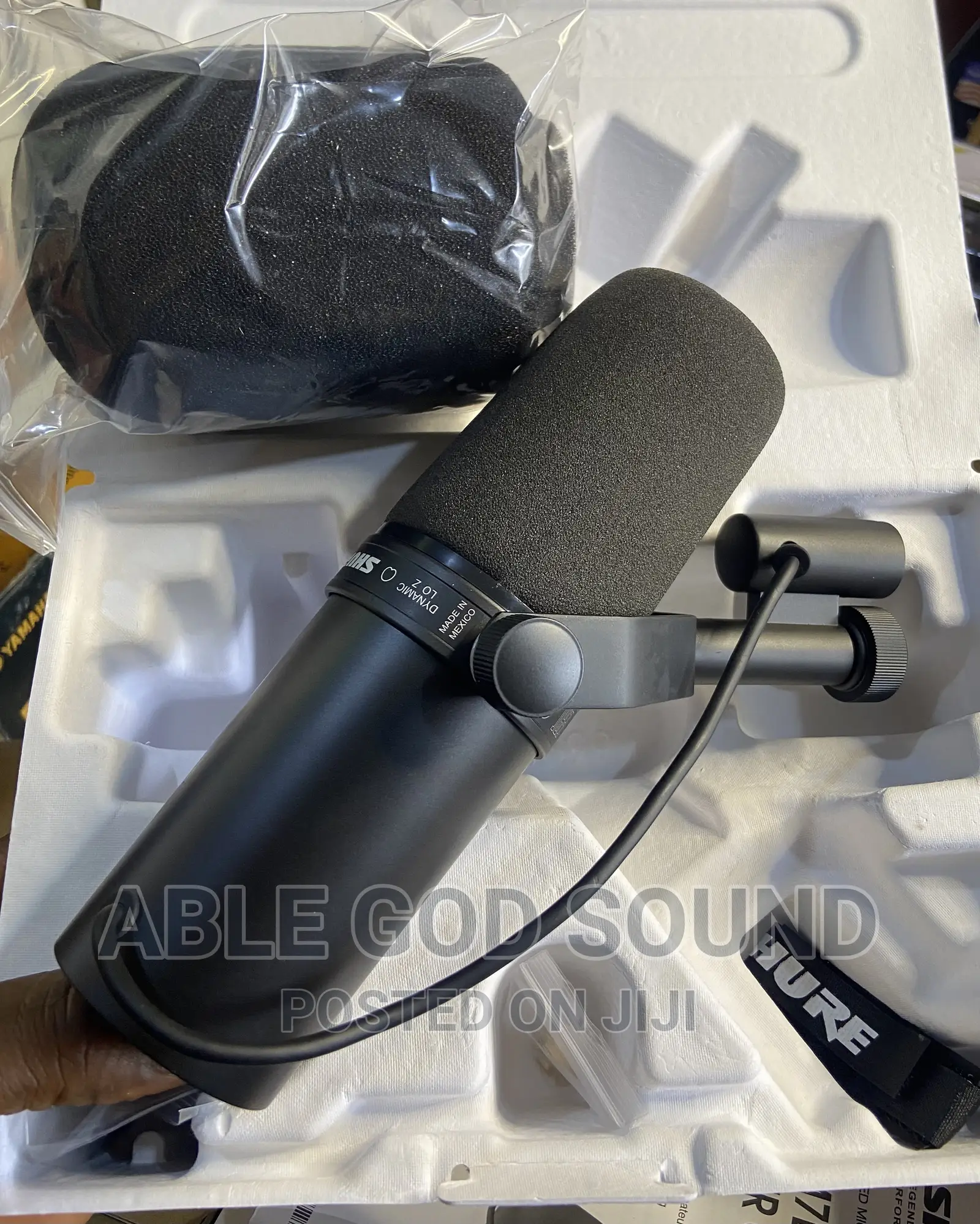Shure Sm7b Dynamic Microphone