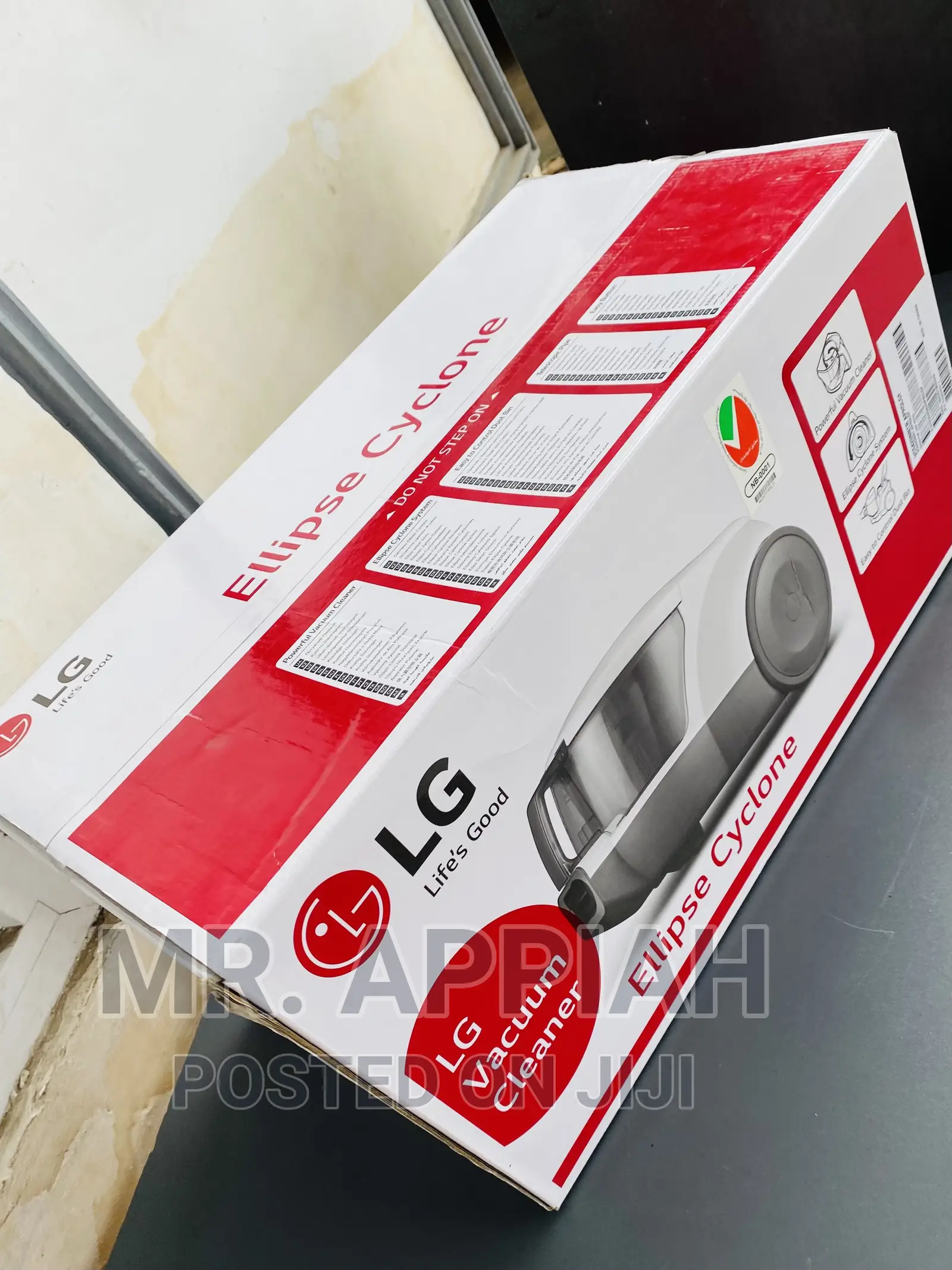 Quality Yet Affordable LG VC5420NNTR Vacuum Cleaner.