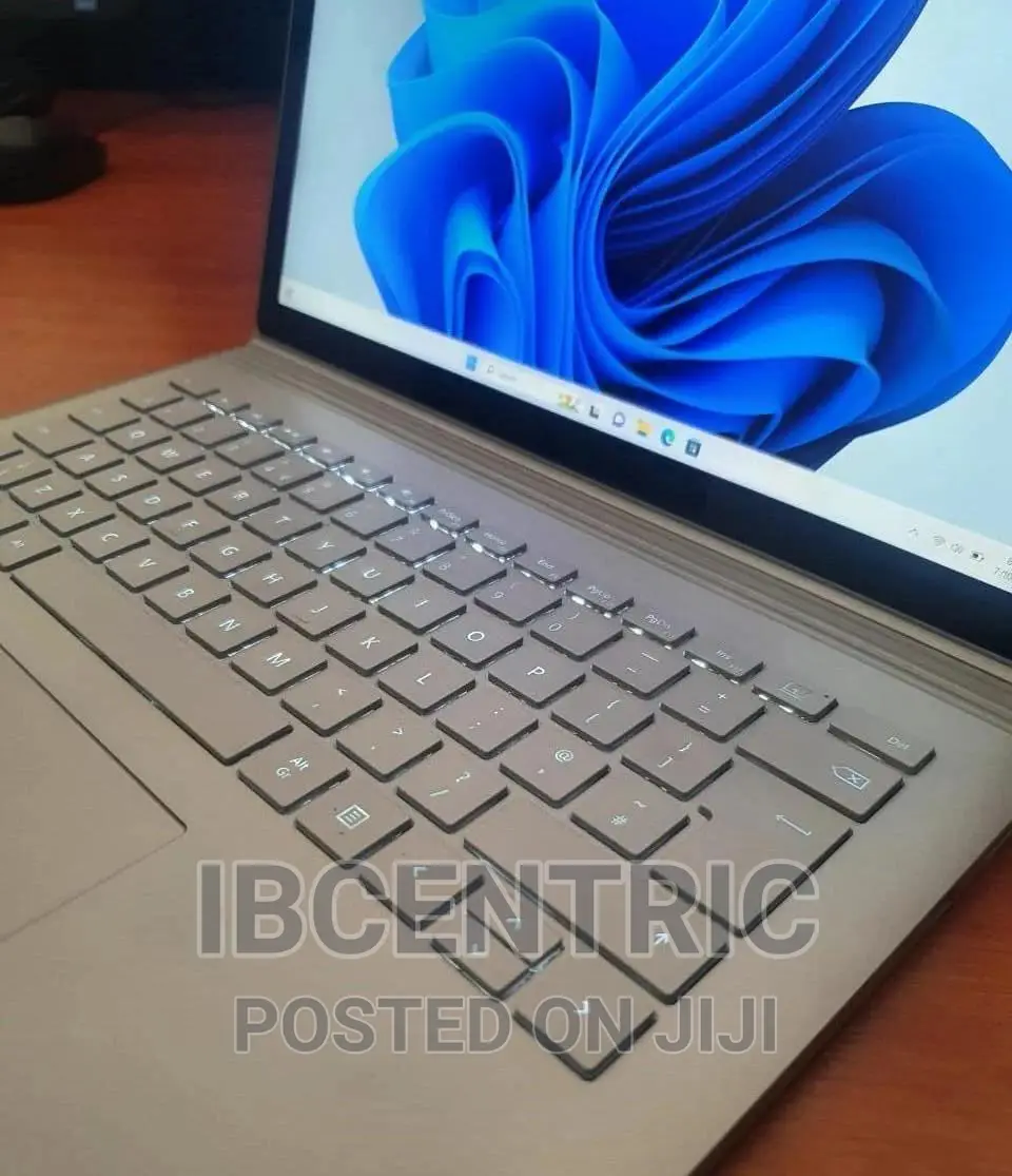 Laptop Microsoft Surface Book 8GB Intel Core I5 SSD 128GB