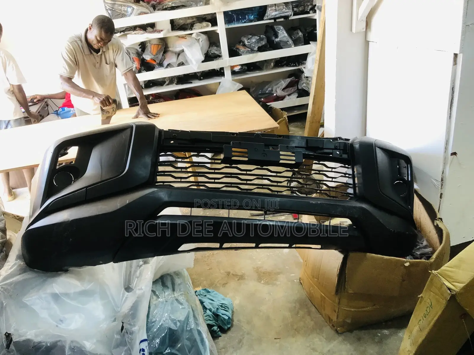 L200 2020 Front Bumper Complete