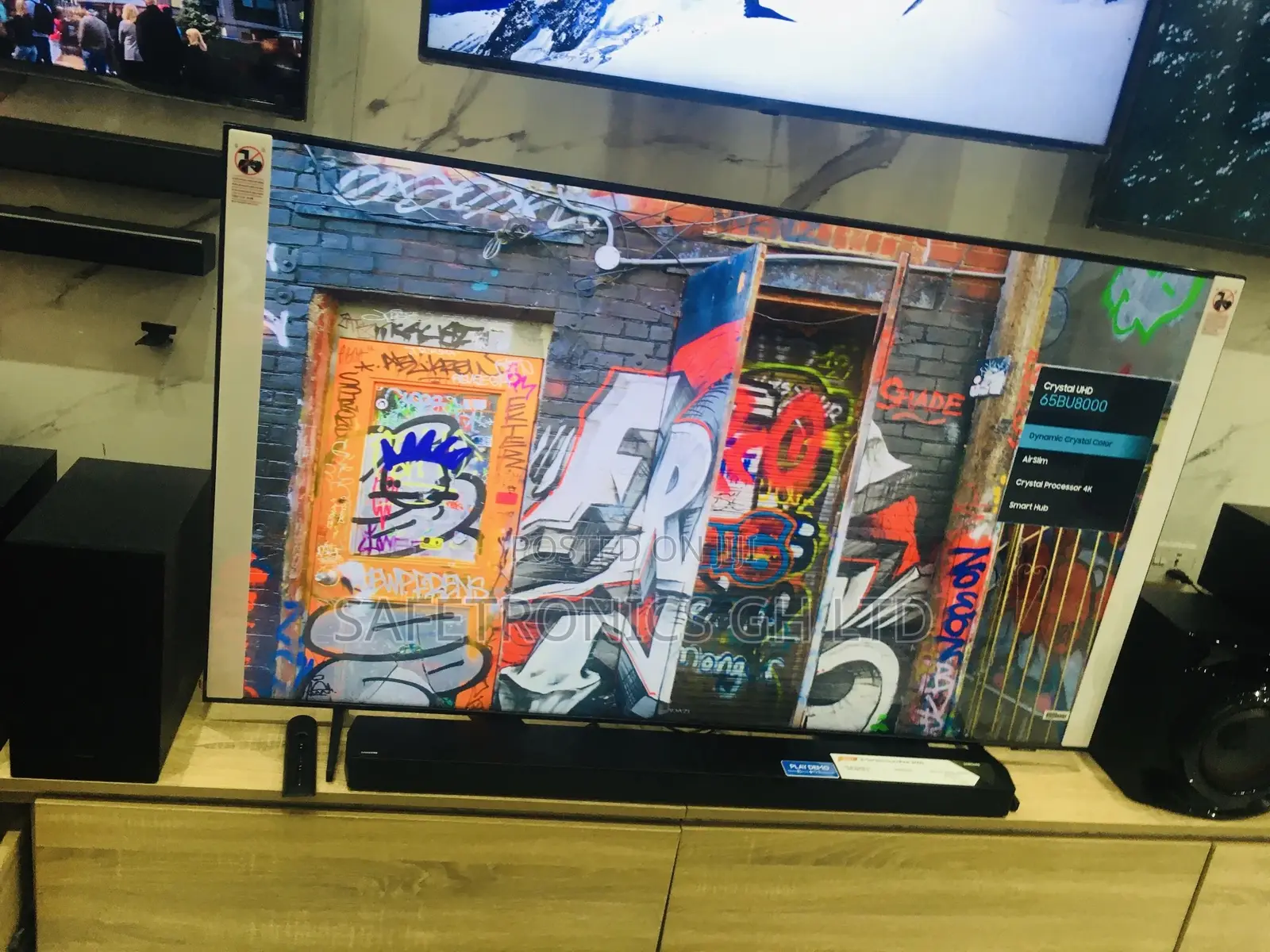 Glossy Samsung Crystal Uhd Led 65 Inches Bu80 Smart Tv