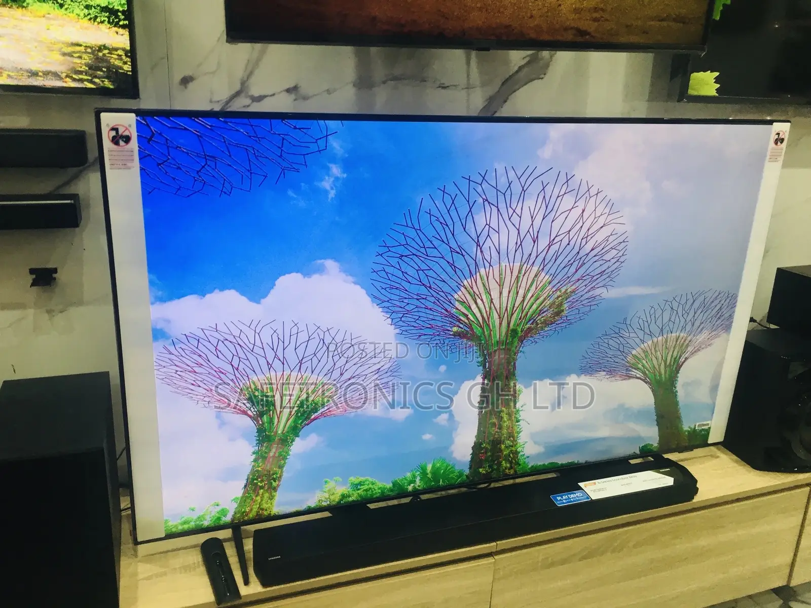 Led Smart Samsung Crystal Bu80 Uhd 65 Inches Glossy Tv