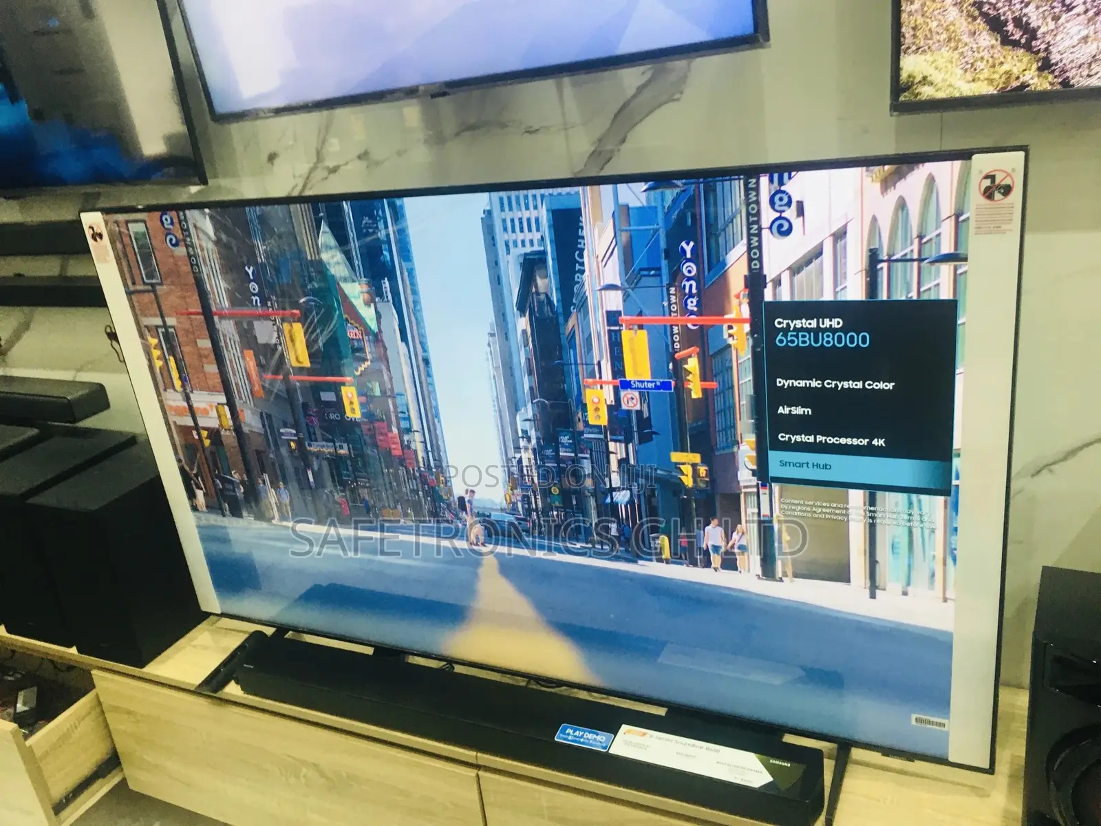Clear Samsung UHD BU80 Smart LED Glossy 65 Inches Tv