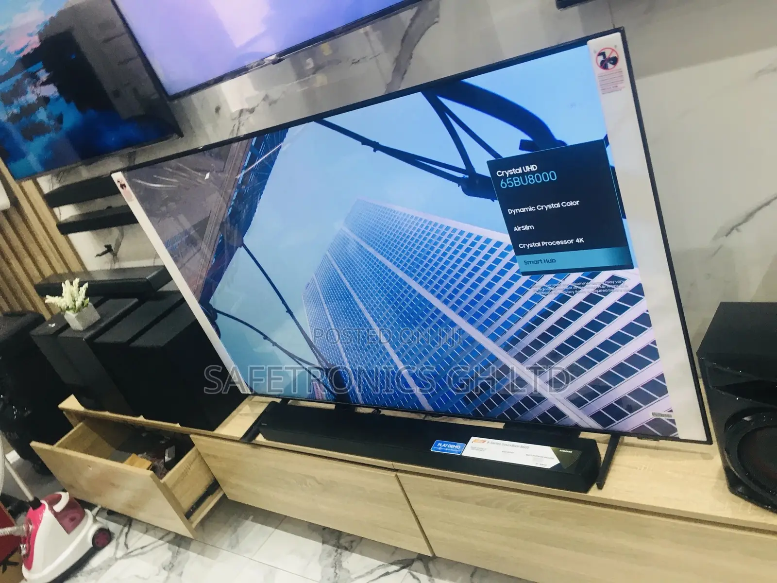 Grab UHD Smart LED 65 Inches Samsung Glossy Bu80 Crystal