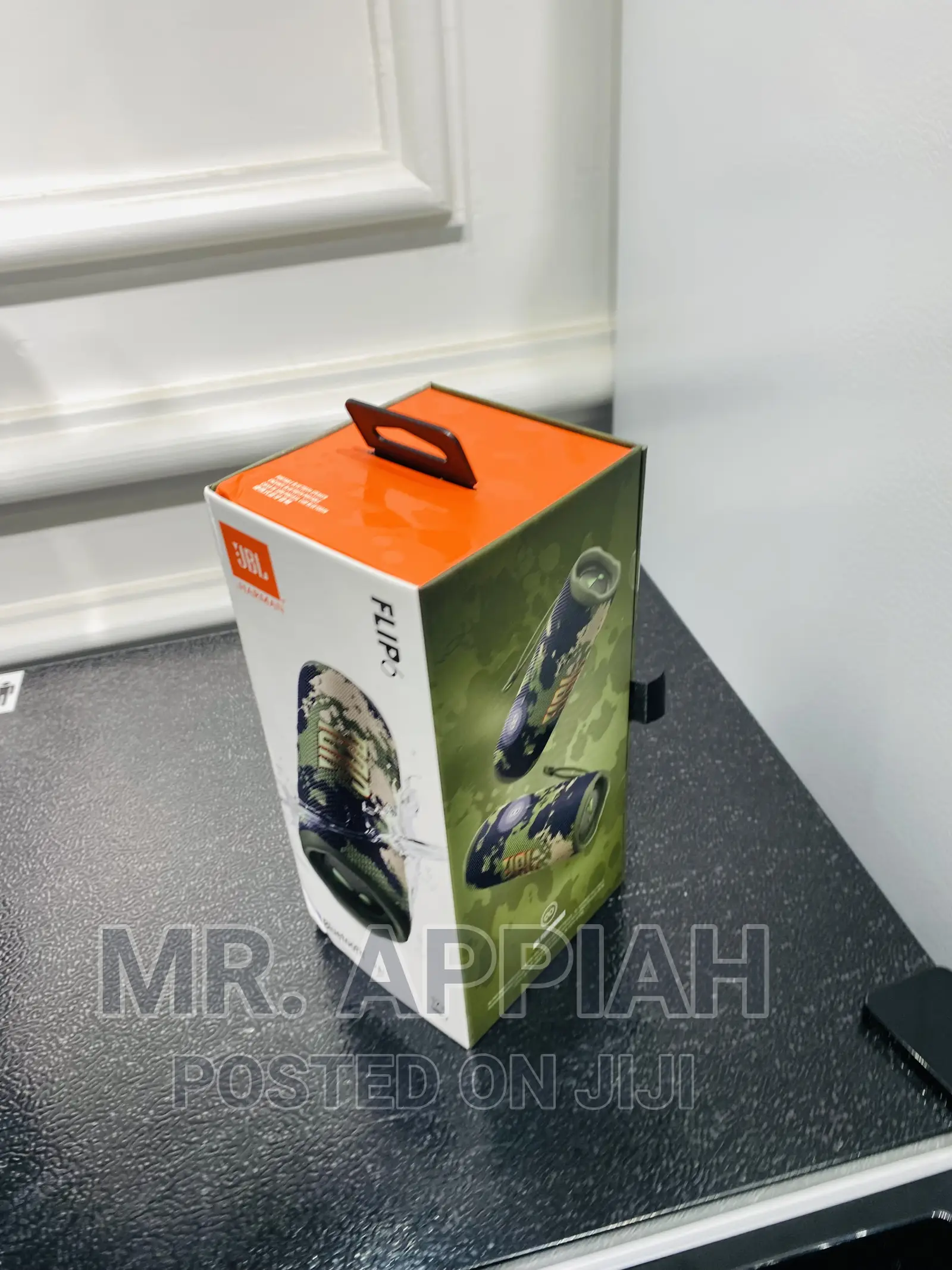 Quality JBL Flip 6 Bluetooth Speaker(Army Green).