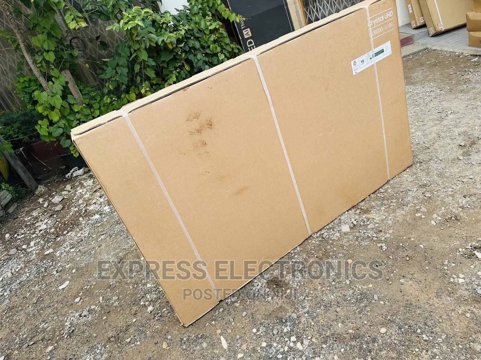 Crisper View UHD Smart Samsung 75cu8000 2023