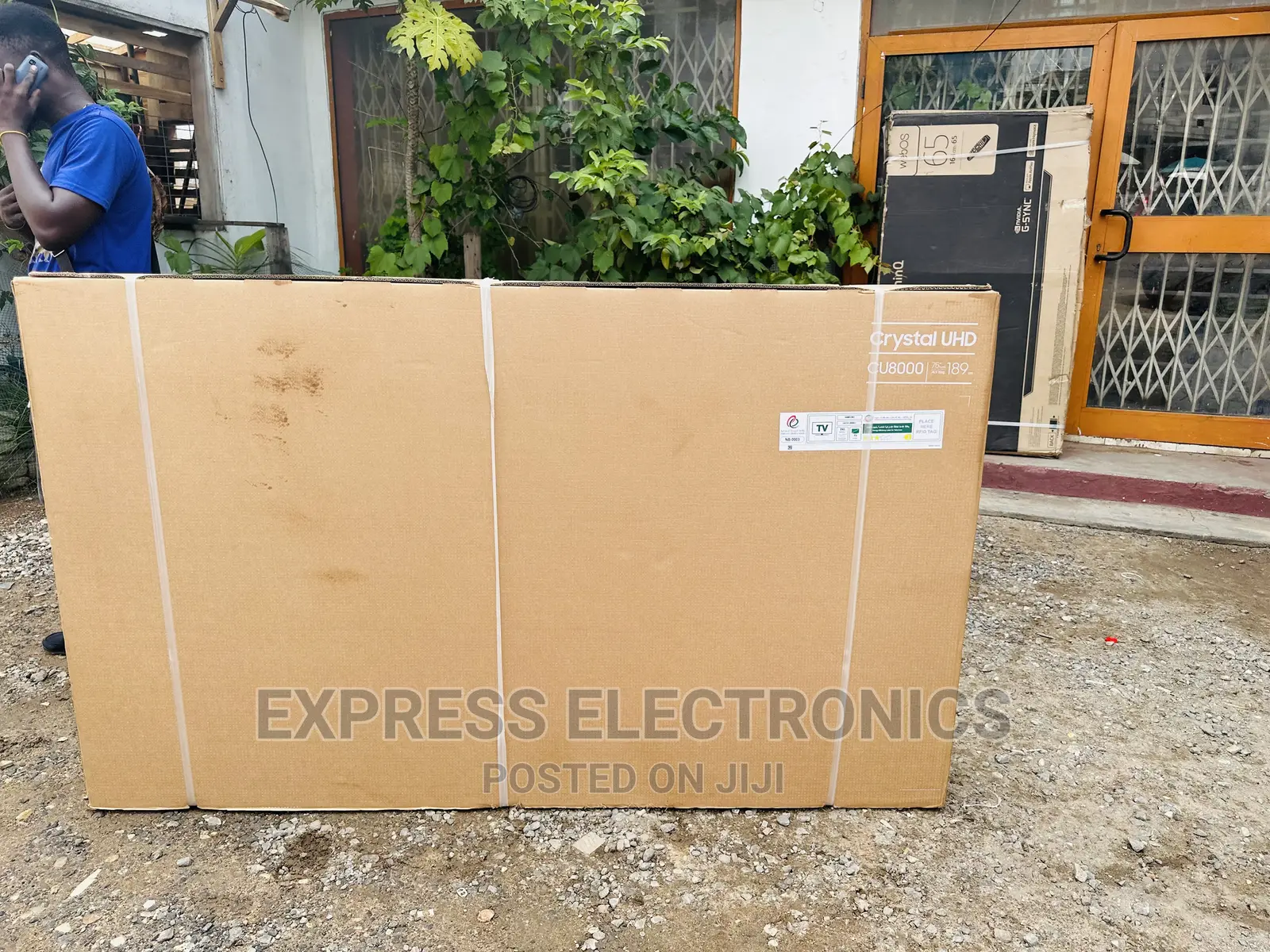 Crisper View UHD Smart Samsung 75cu8000 2023