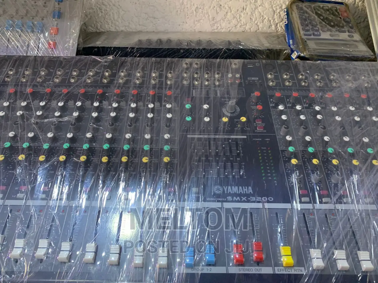 Yamaha SMX-3200 32channels Professional Mixer (Standard)