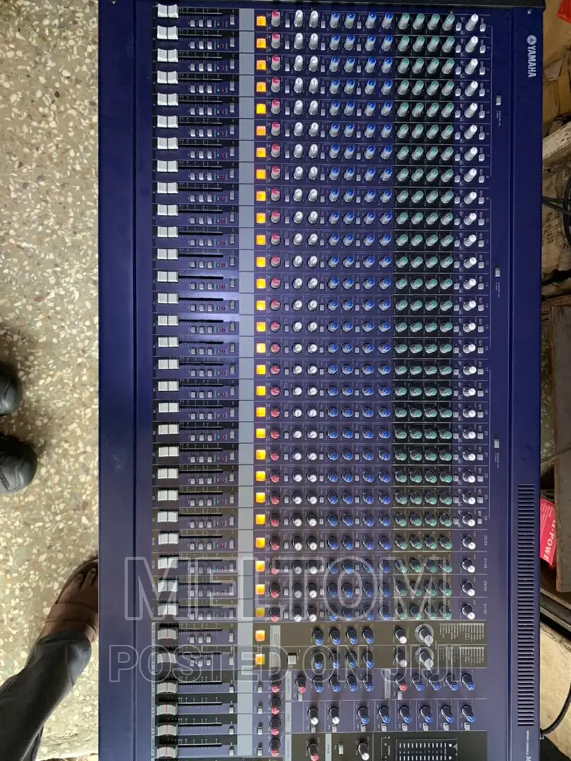 Yamaha Mg32/14fx 32channels Professional Mixer
