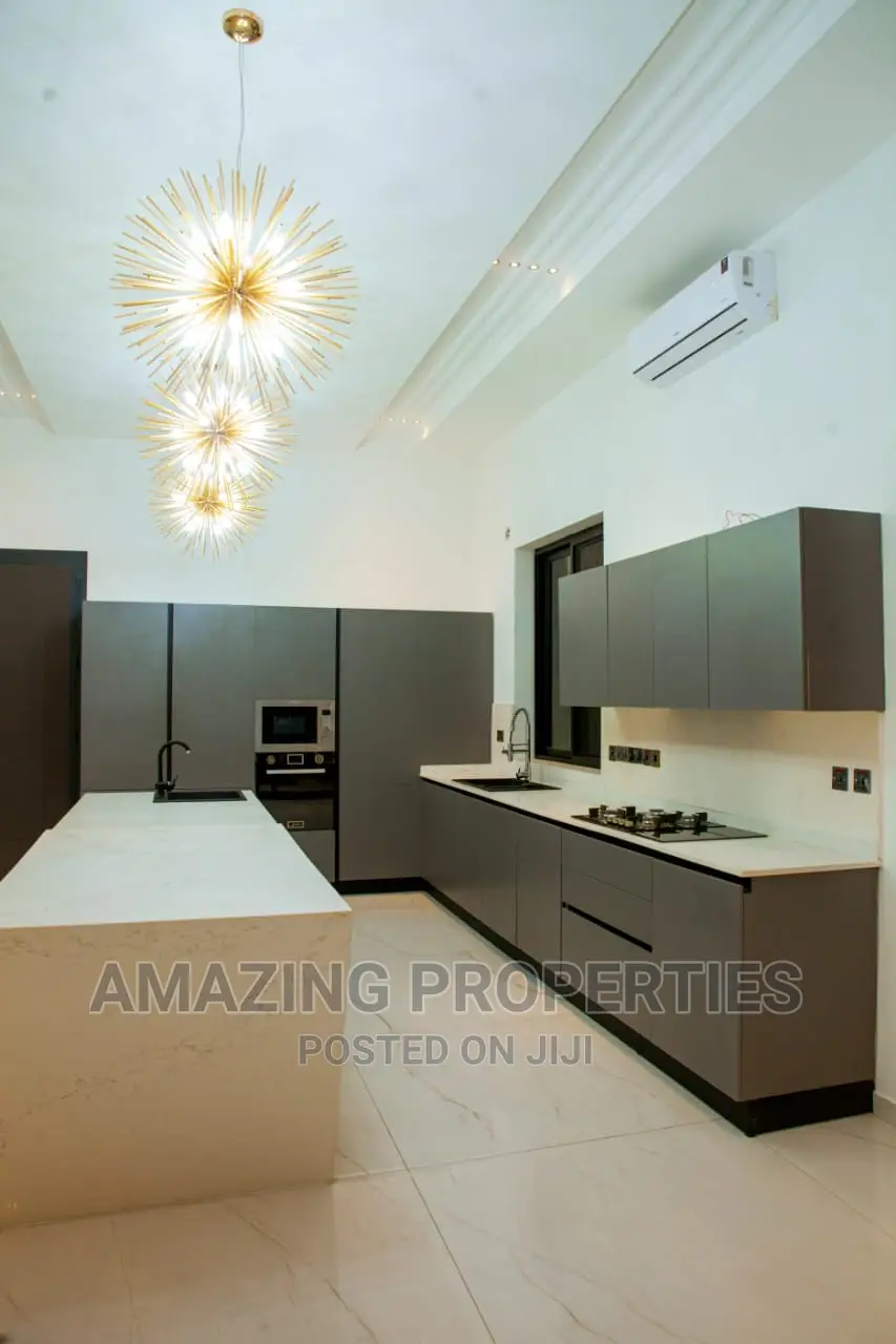4bdrm House in East Legon for sale