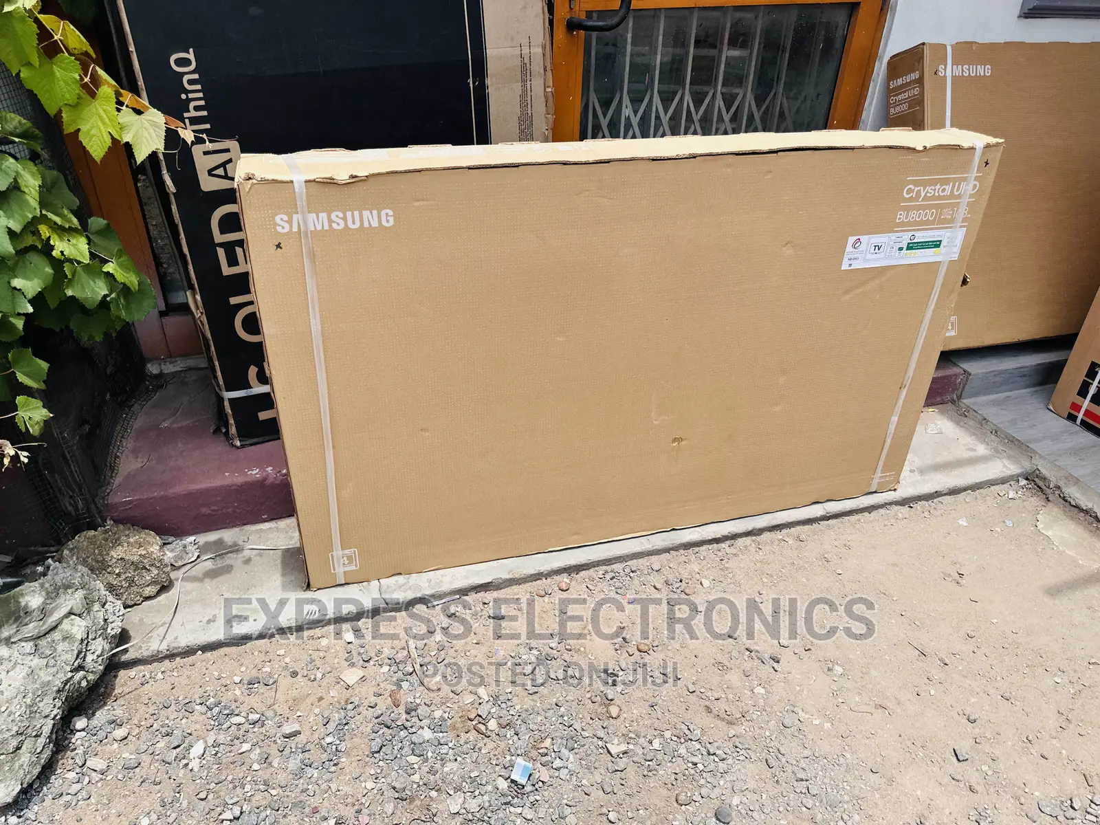 Crystal Processor Smart Tv  Samsung 65”Bu8000 Tv 