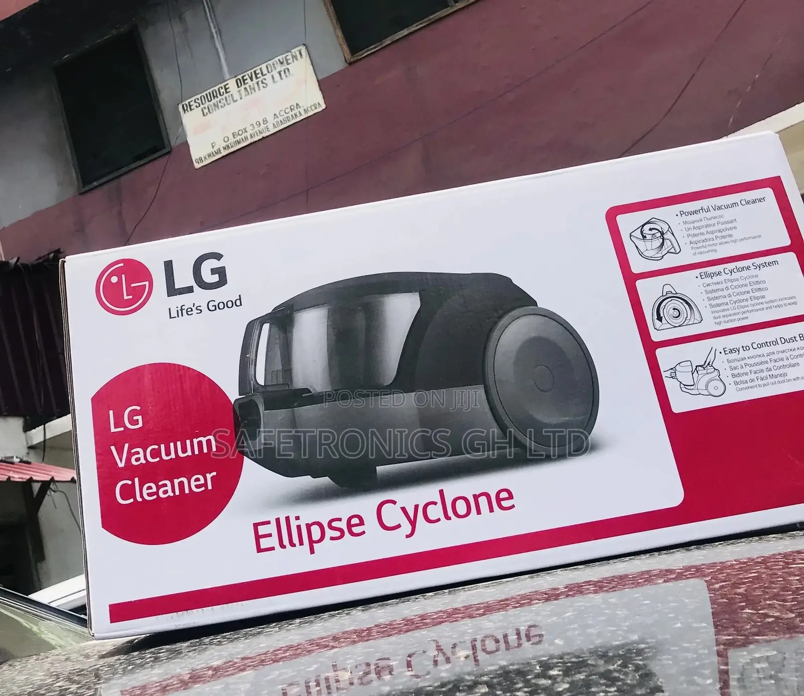 Lg Genuine Vacuum Cleaner 2000W Electric White and Red 