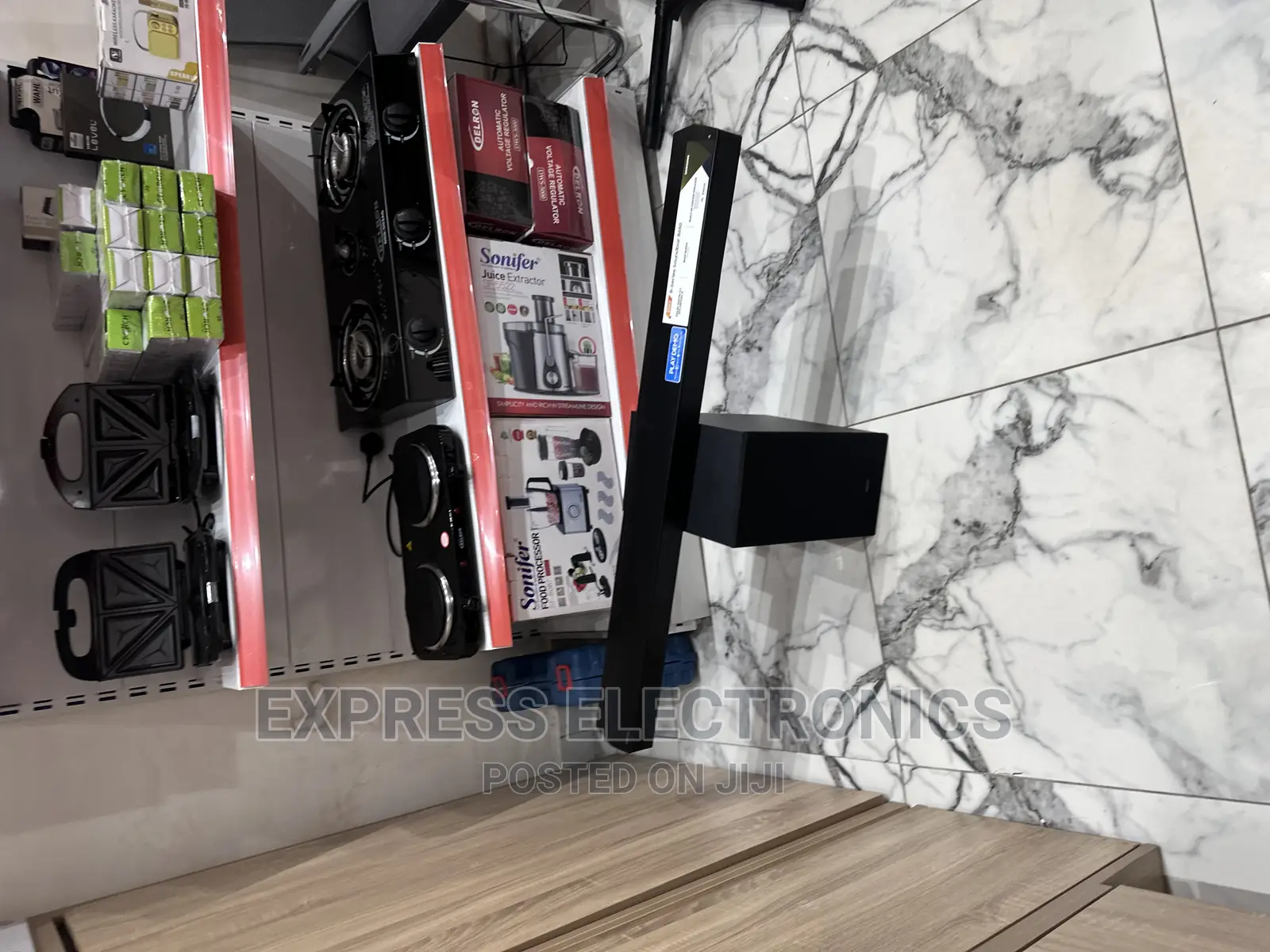 Adaptive Sound Quality A450 300W Soundbar System Samsung