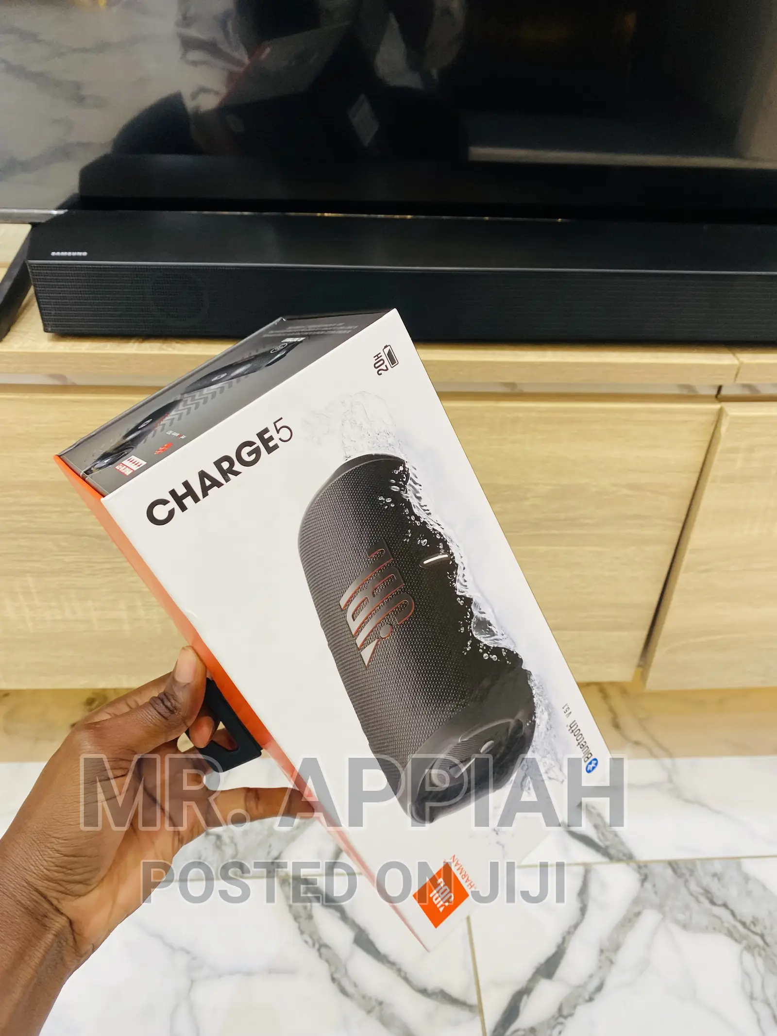 Reliable JBL Charge 5 Bluetooth Speaker(Black) Waterproof.