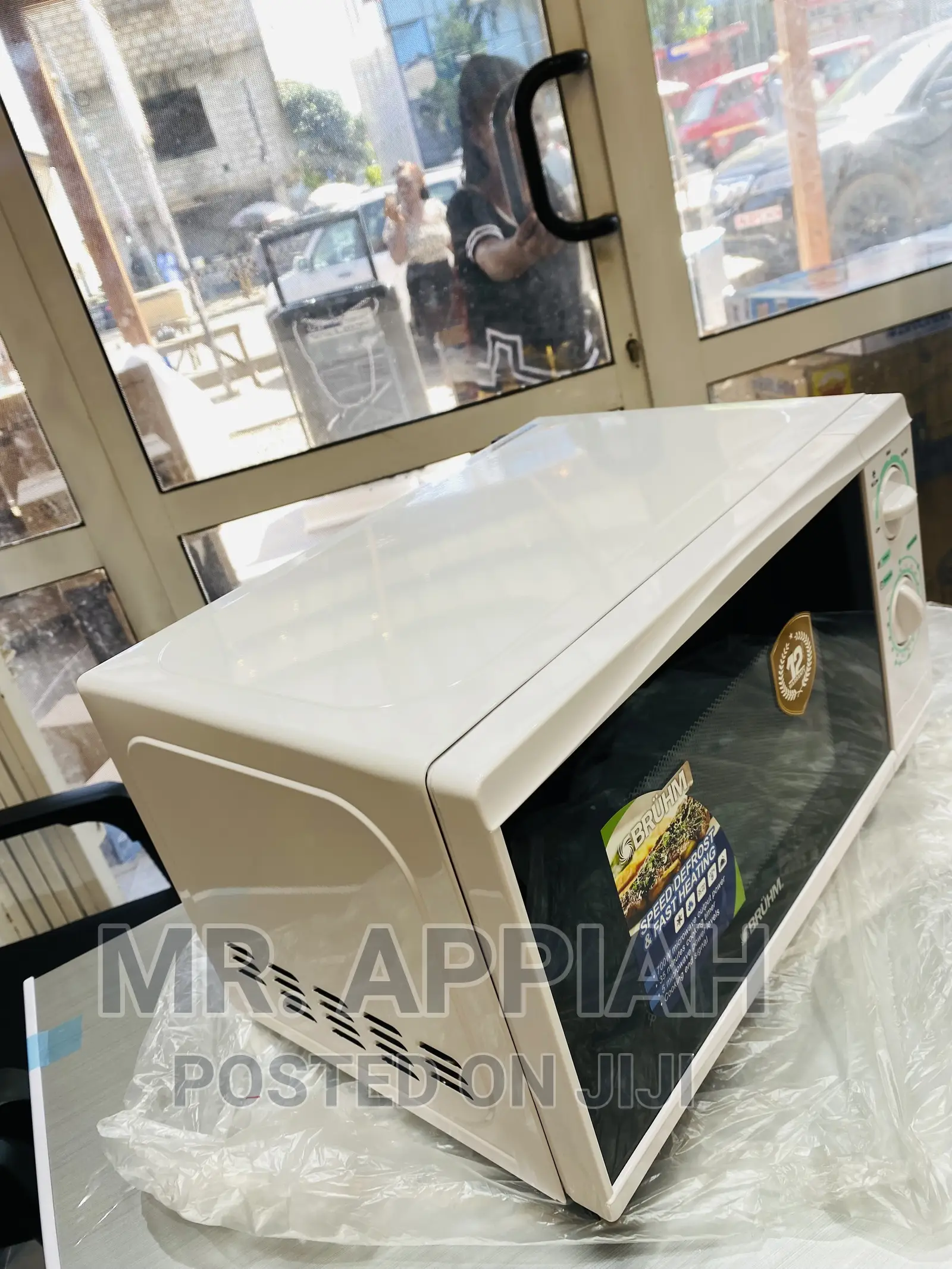 Foreign Standard Bruhm BMM-20MMW Microwave Oven 