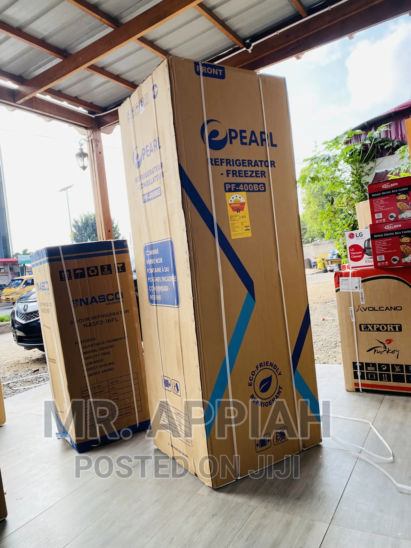 Soiled Pearl 309L PF 400BG Bottom Freezer Refrigerator 