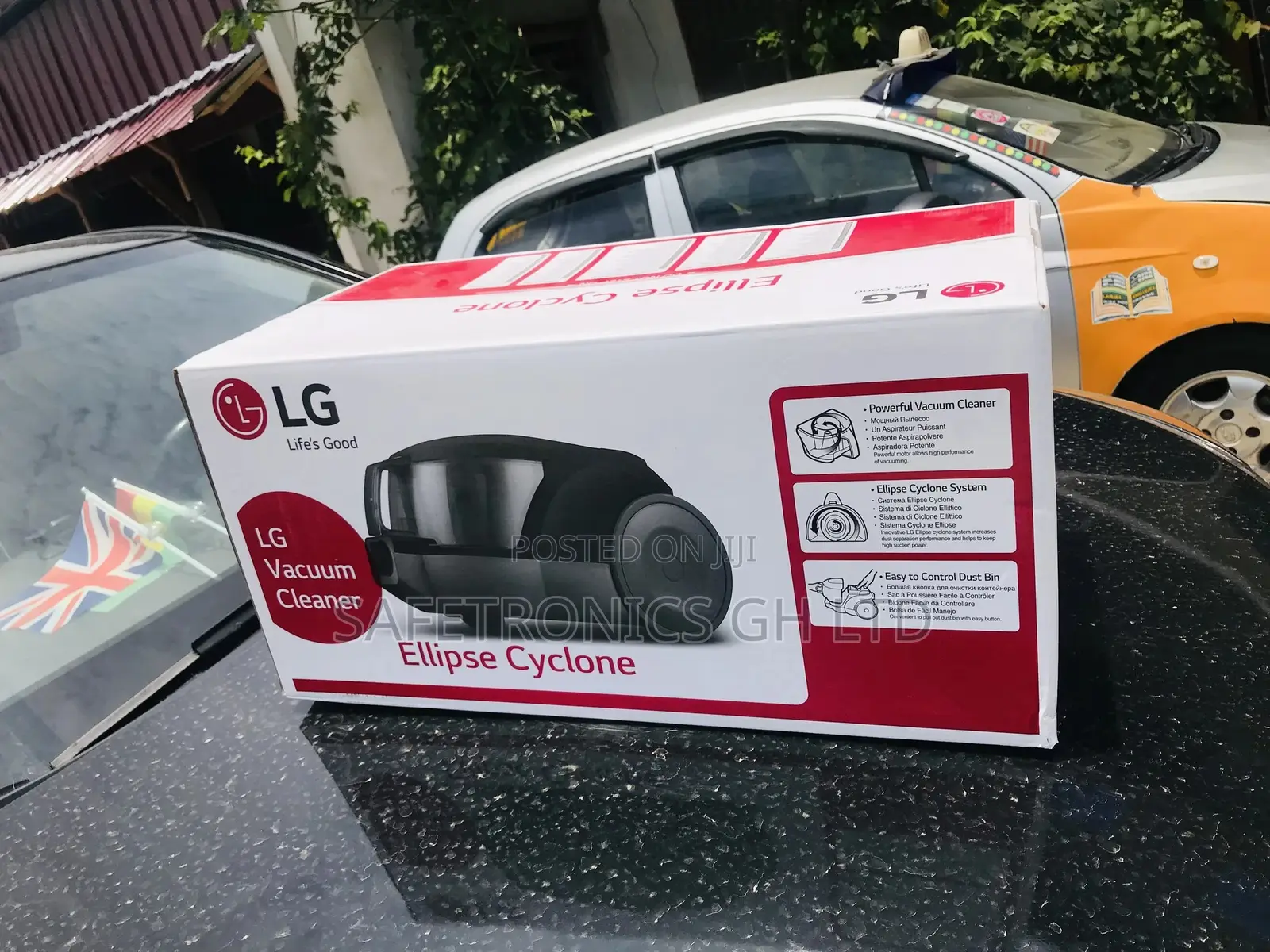 White/Red LG Vacuum Cleaner  Vc5420nntr 2000w