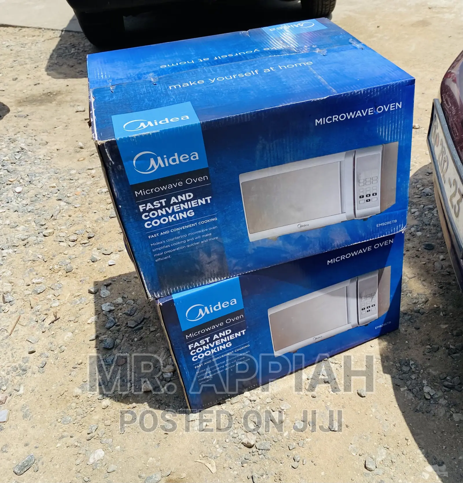28L Midea Electric Countertop Microwave Oven(EM928ETB) 