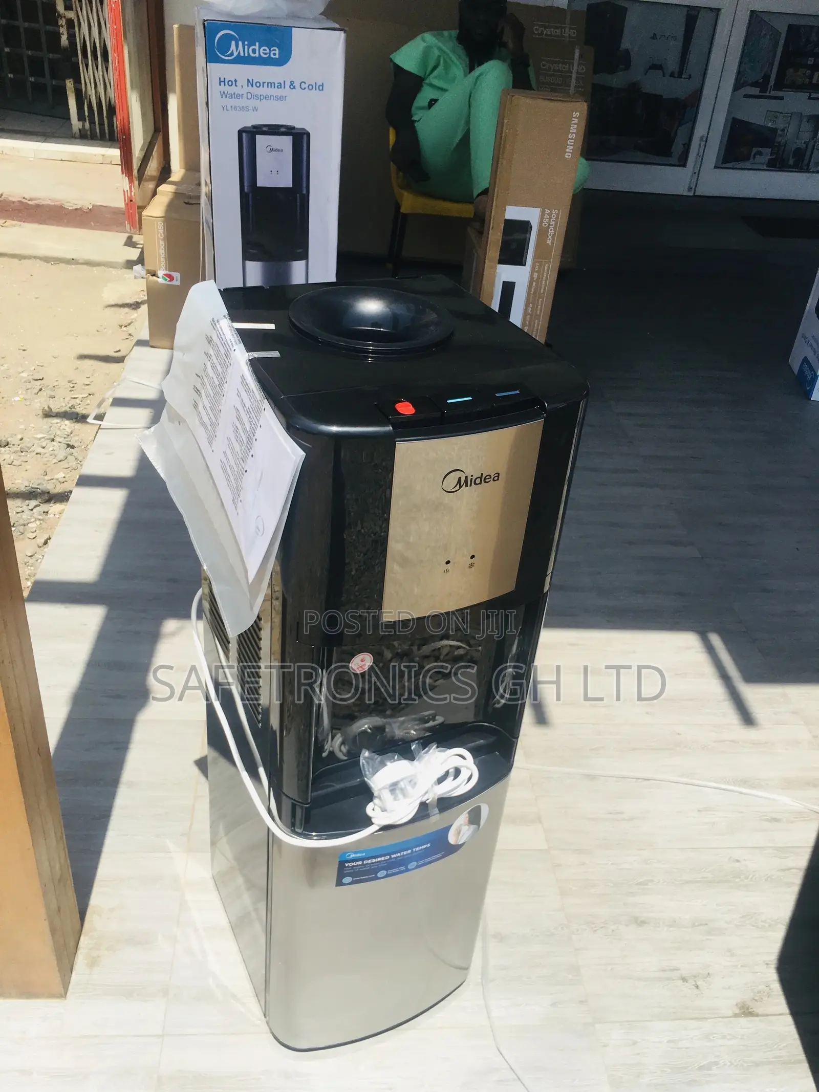 Hot/Cold Water Dispenser Midea Affordable Black/Sliver