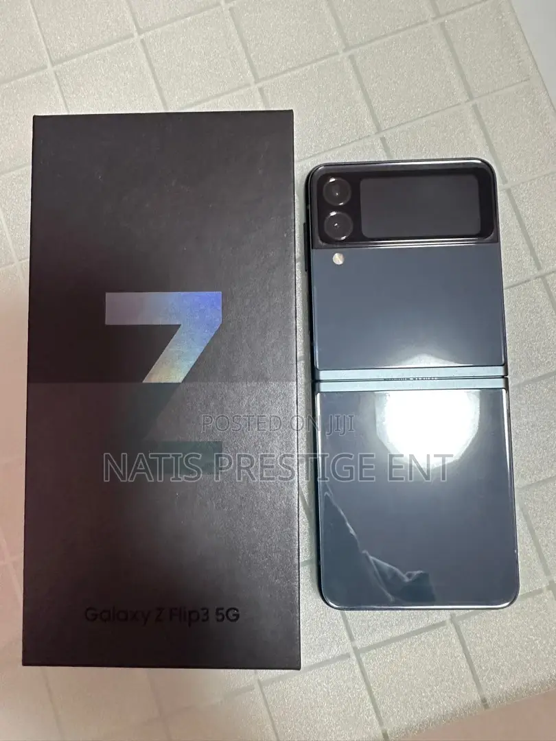 New Samsung Galaxy Z Flip3 5G 256 GB Black