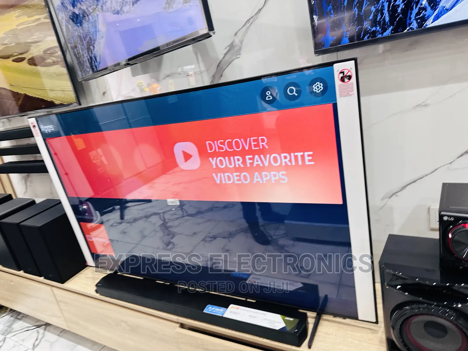 Samsung UHD 65”Bu8000 Tv 