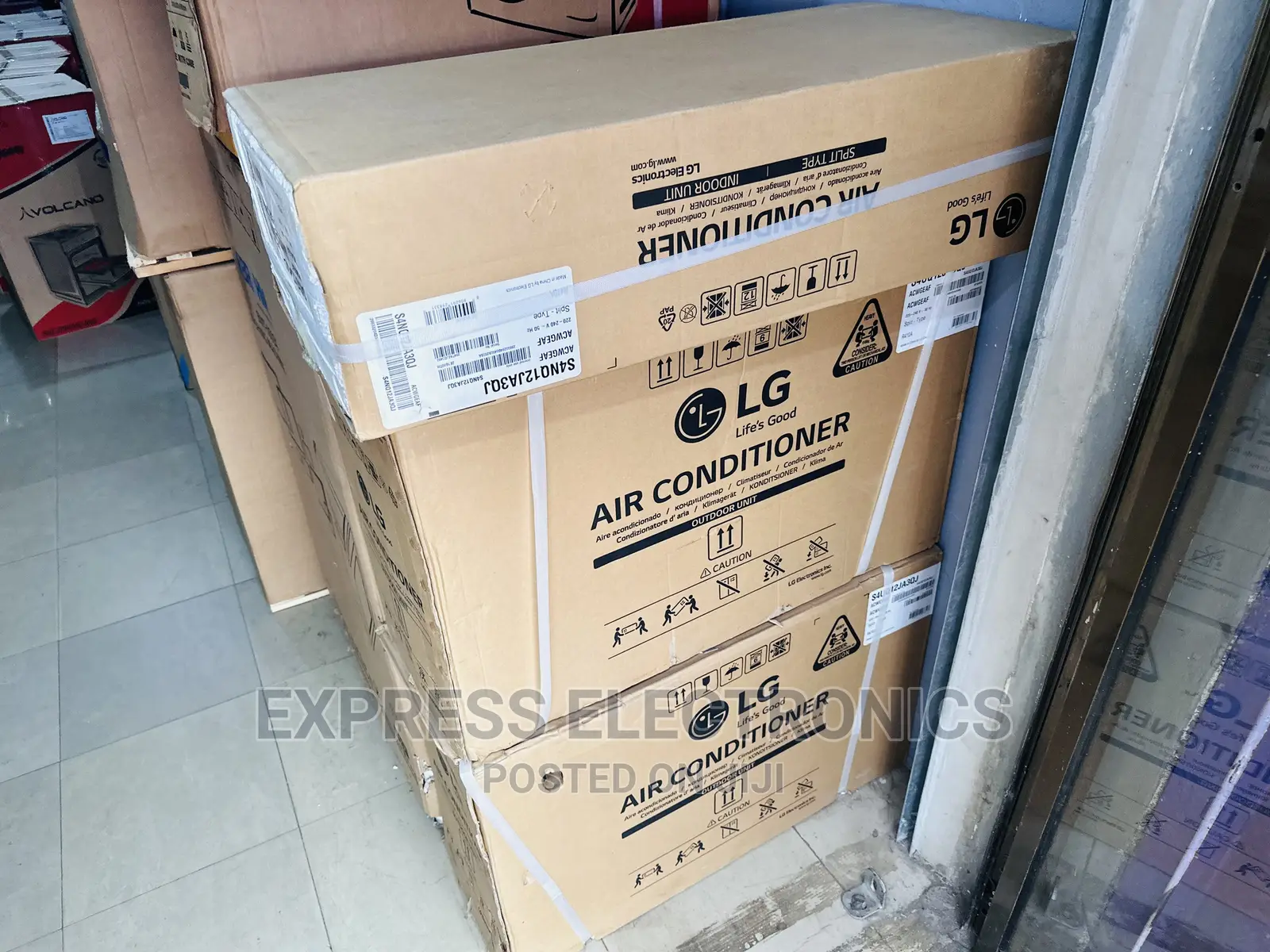Upgrade Your Ultimate Comfort With R410 Gas Split 2.0hp LG