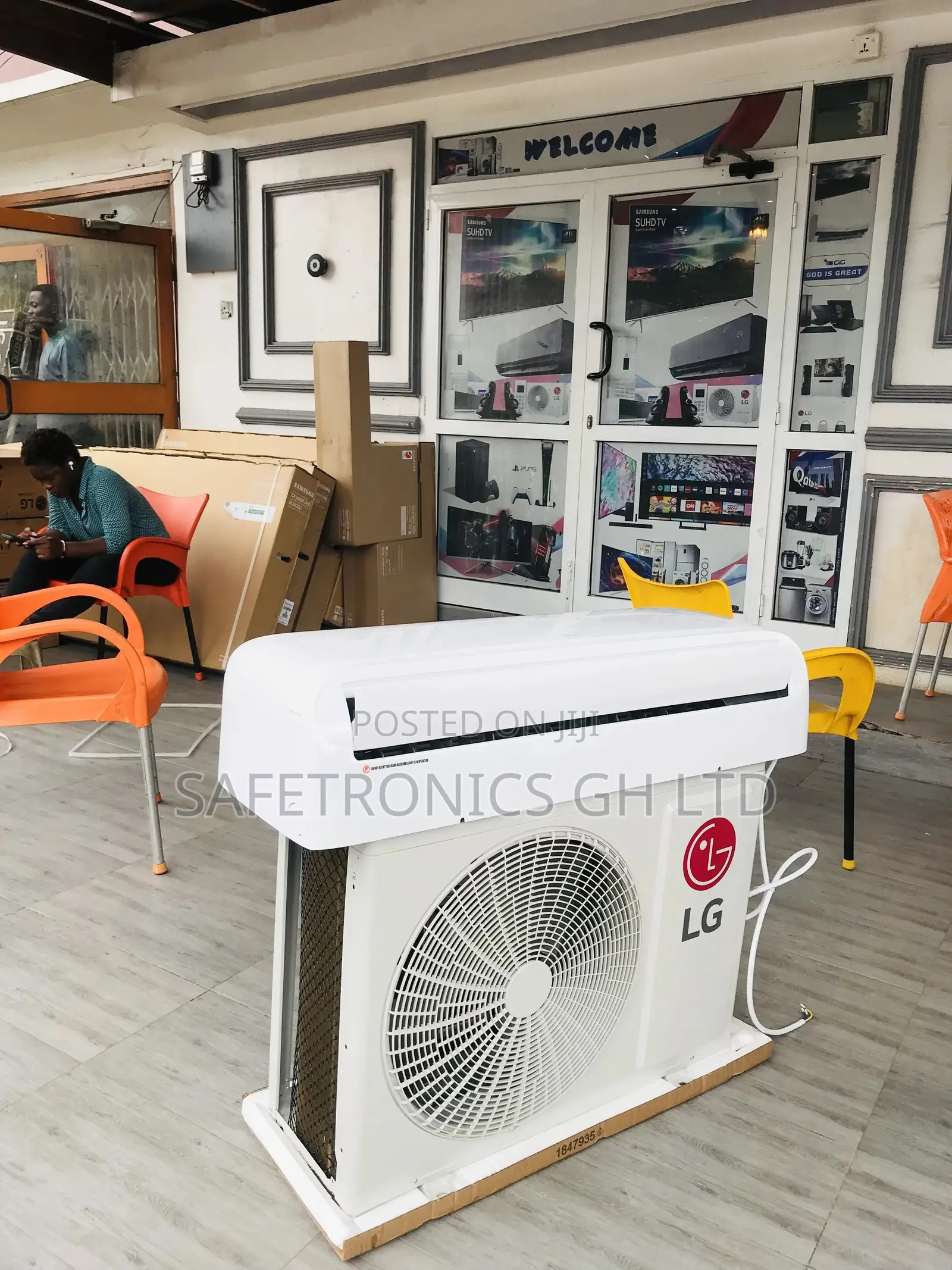 Split System Airconditioner LG 2.5hp White R410 Gas