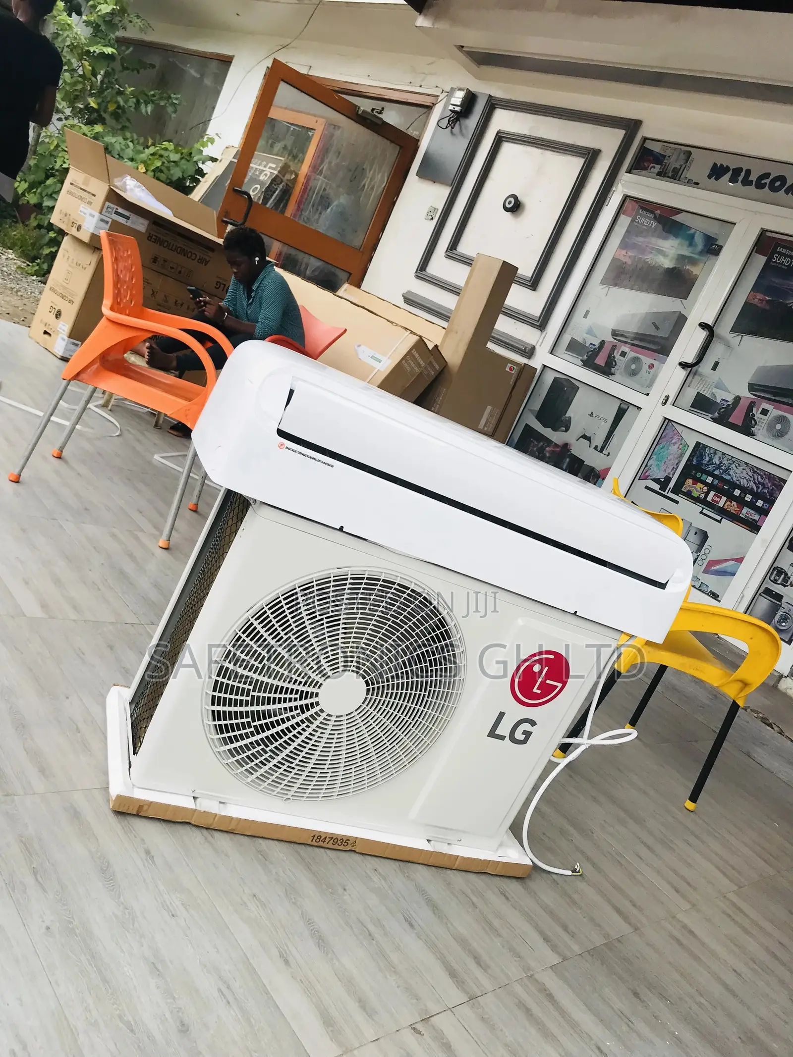 Quality New LG 2.5hp Split R410 Gas White Airconditioner