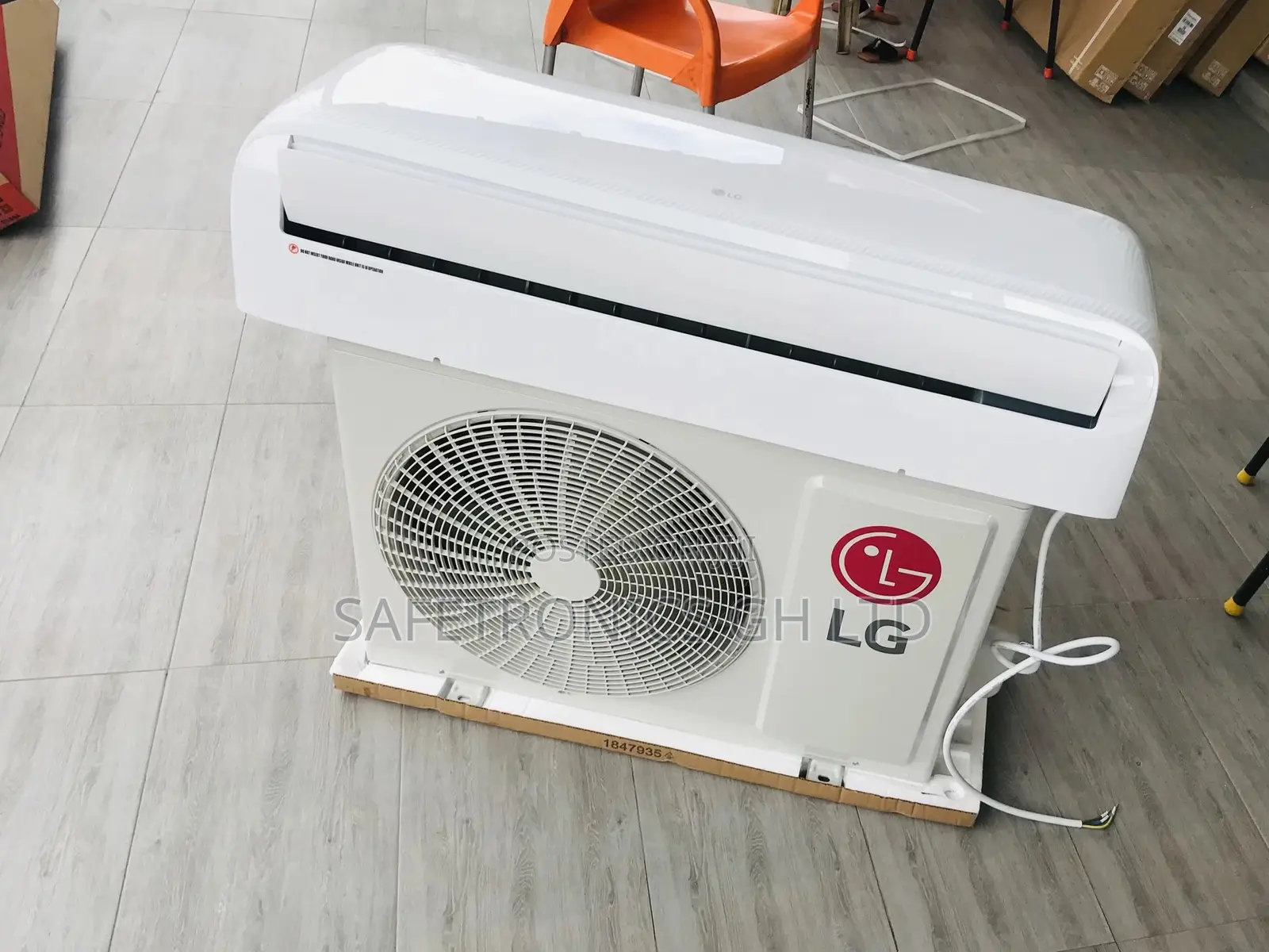 Fabulous Airconditioner Split 2.5hp Lg R410 Gas