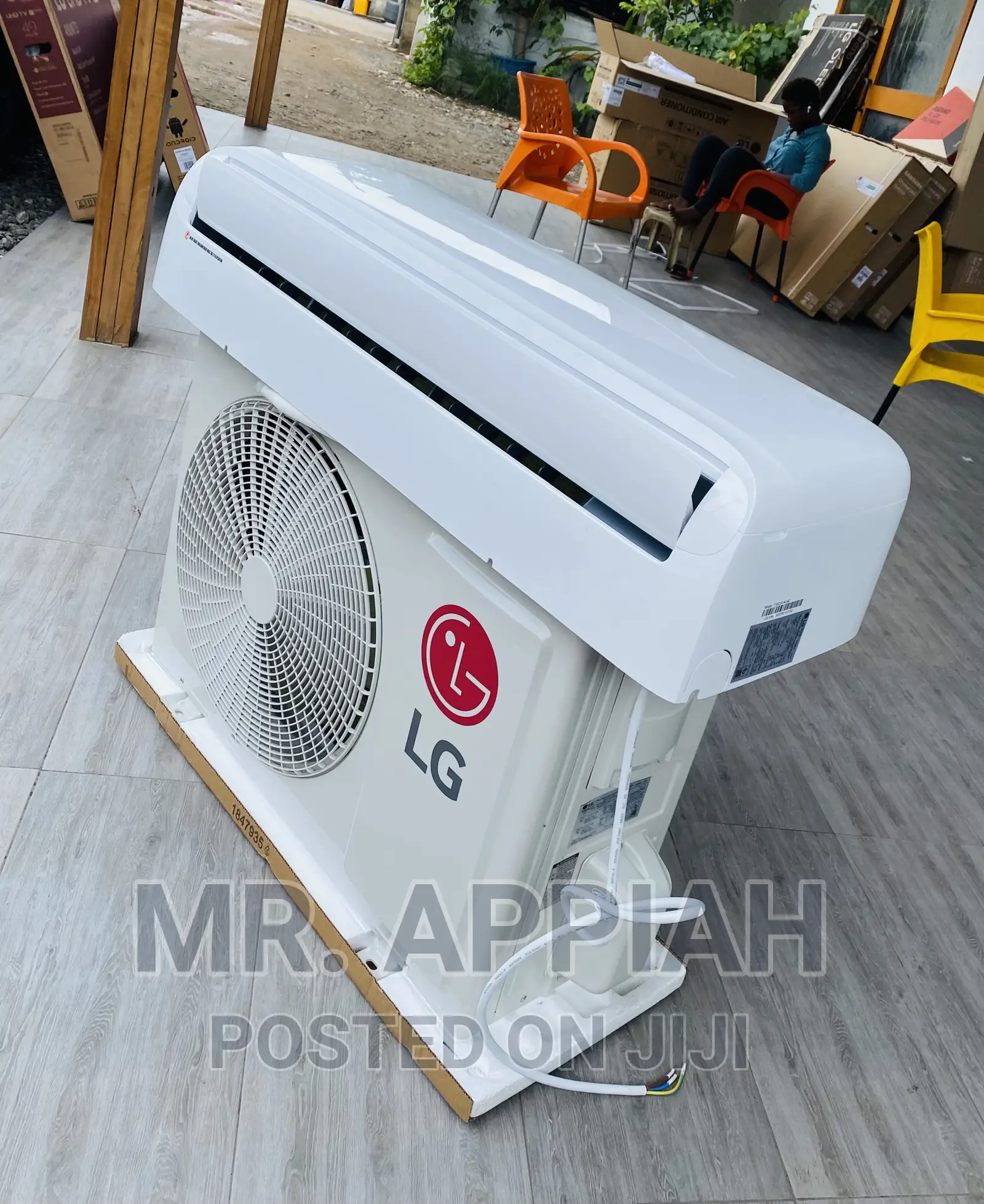 New LG Split Type Air Conditioner(White)2.0hp 