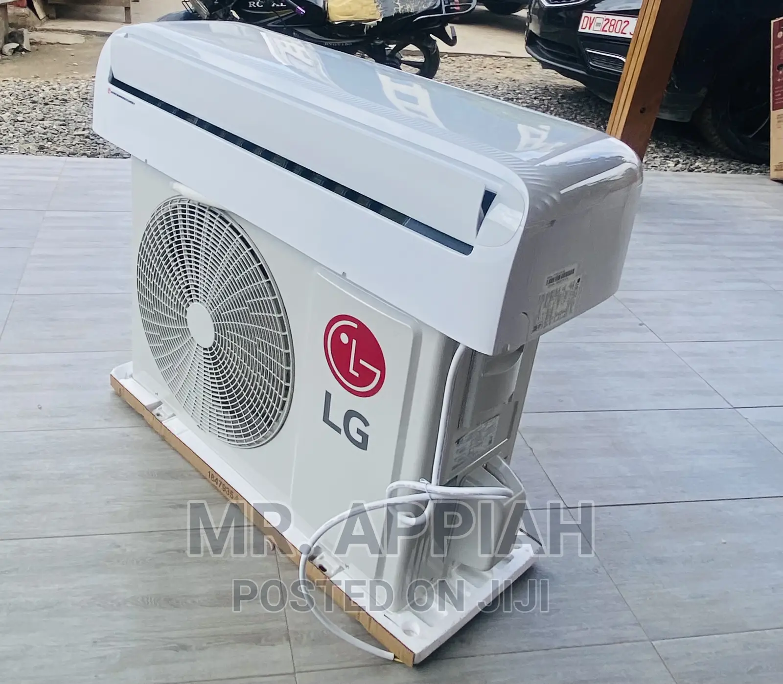 Enjoy Fresh Air From LG 2.0hp(R410)Air Conditioner,White