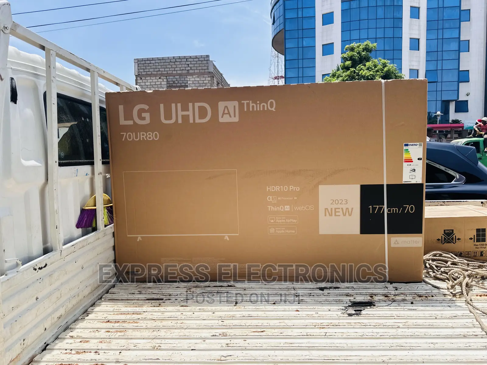 Best Buy for Less LG UHD Smart 70”UR80