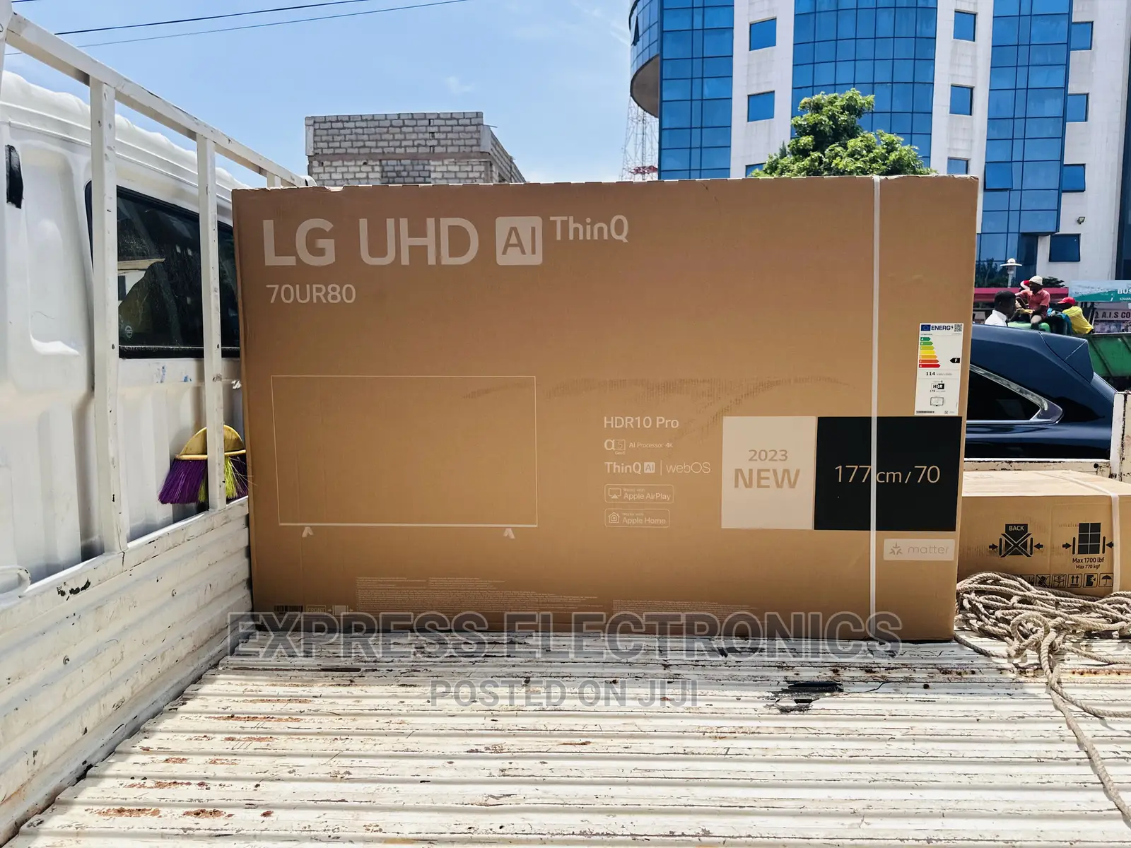 Get the Best View UHD Smart LG 70”Ur8000