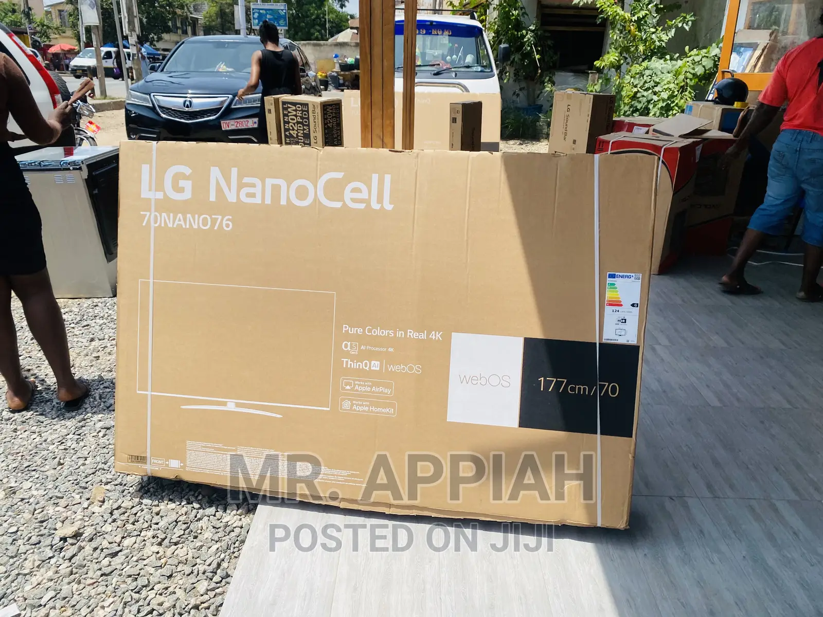 Frameless LG 70 Inch Uhd NANOCELL Smart LED Tv 70NANO763