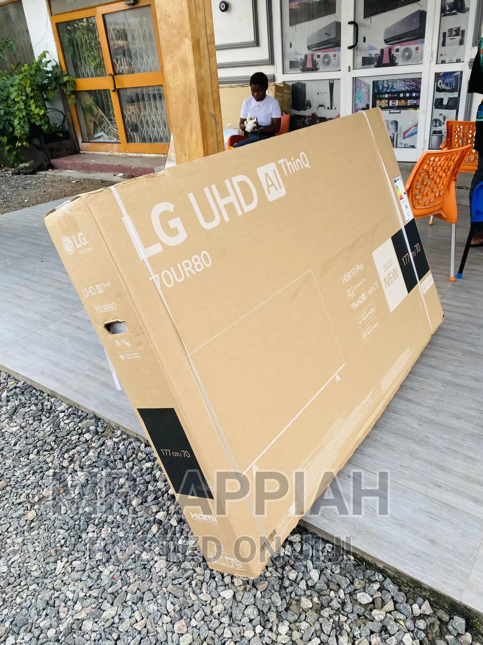 Fast and Efficient LG 70 Inch Uhd Smart Tv(70UR80003).