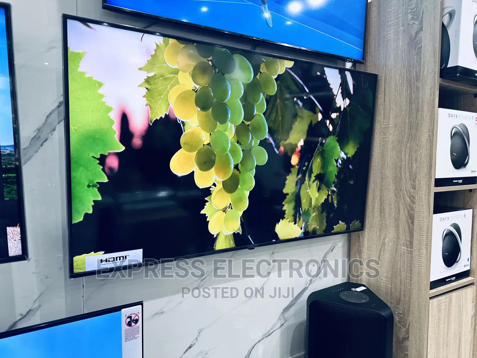 True Cinema Glossy Lg UHD Smart 55”UQ75000