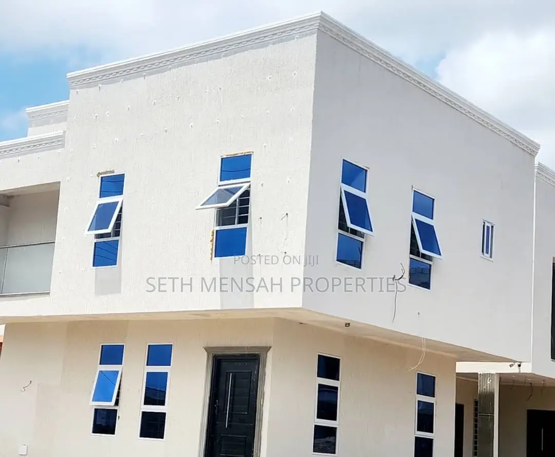 3bdrm House in Ashaley Botwe for sale