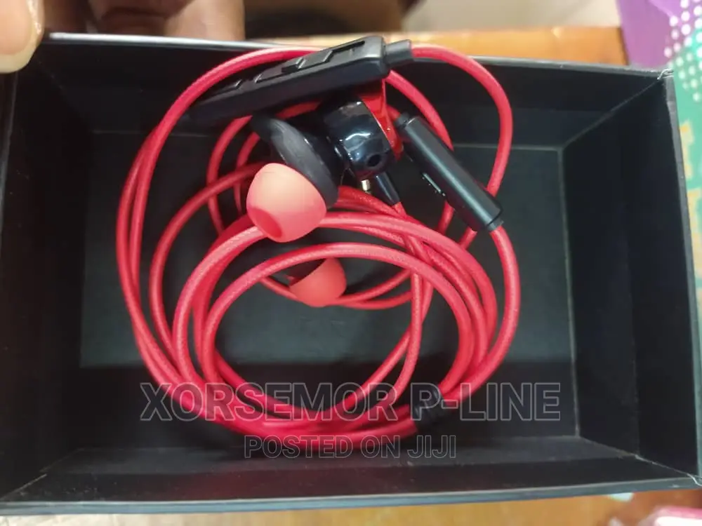 5.0 Bluetooth Smart Earphone