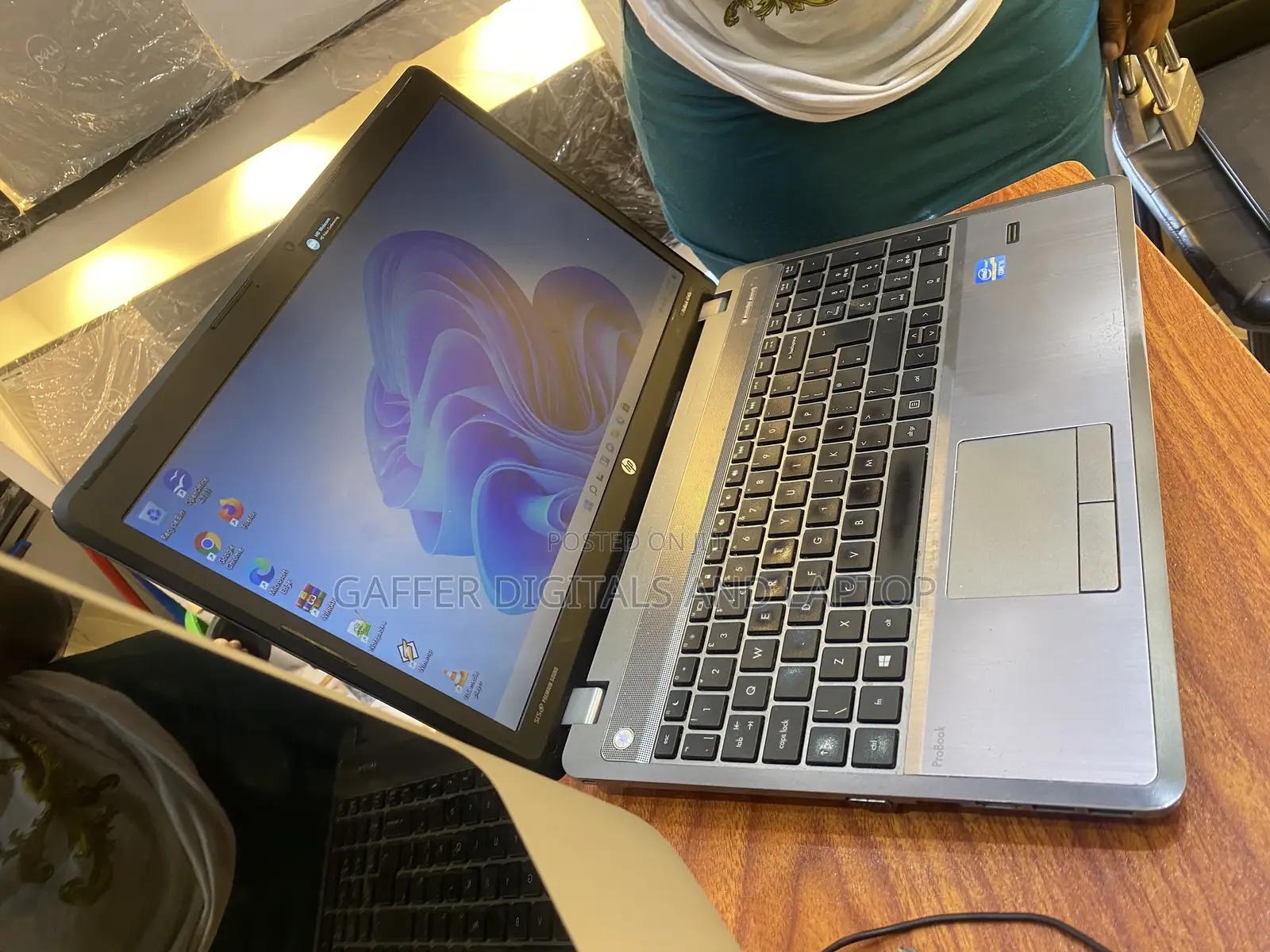 New Laptop HP ProBook 440 8GB Intel Core I5 HDD+SSD 500GB