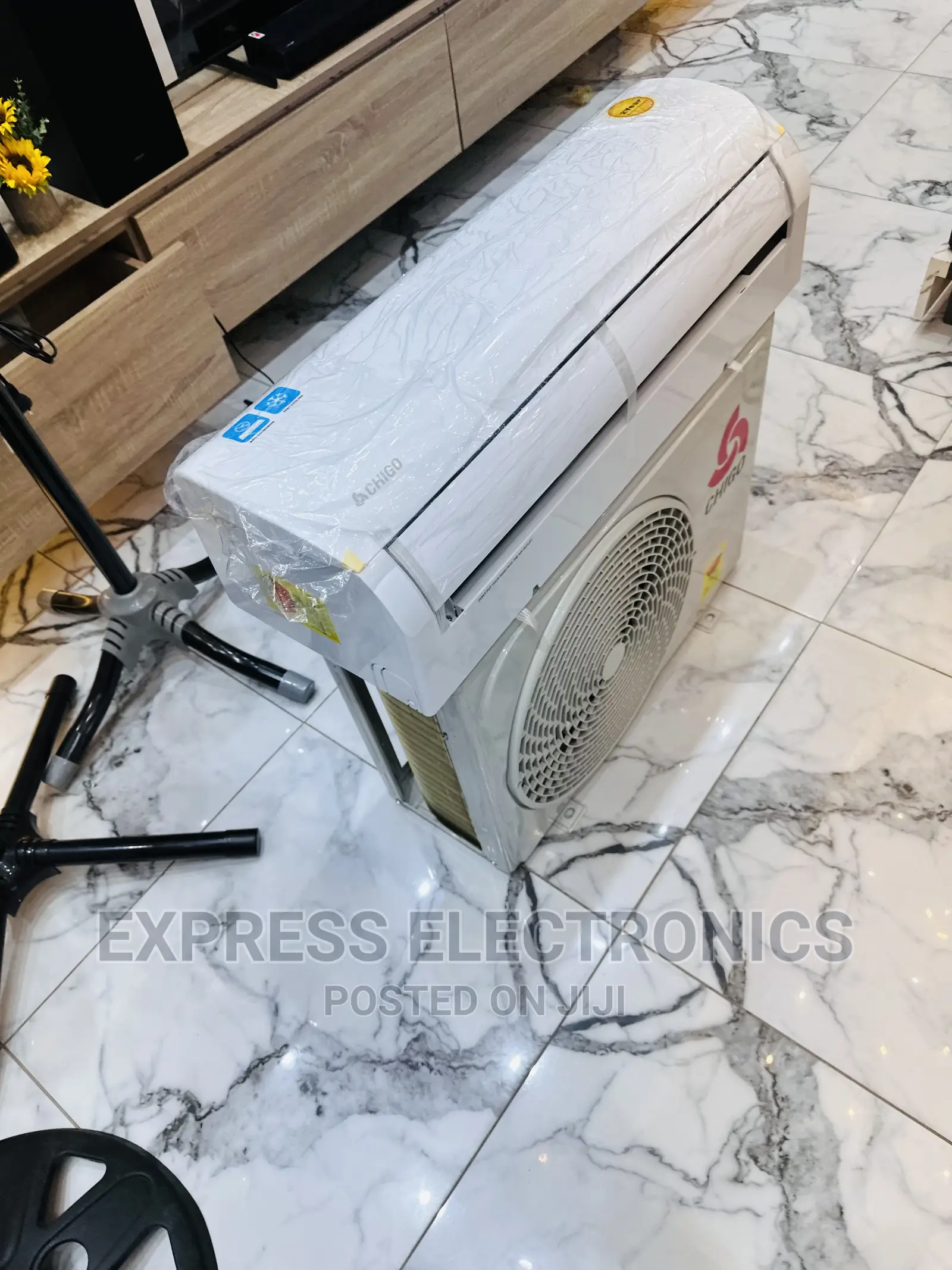 2.0hp Split R410 Gas Chigo Ac White Look Very Stylish
