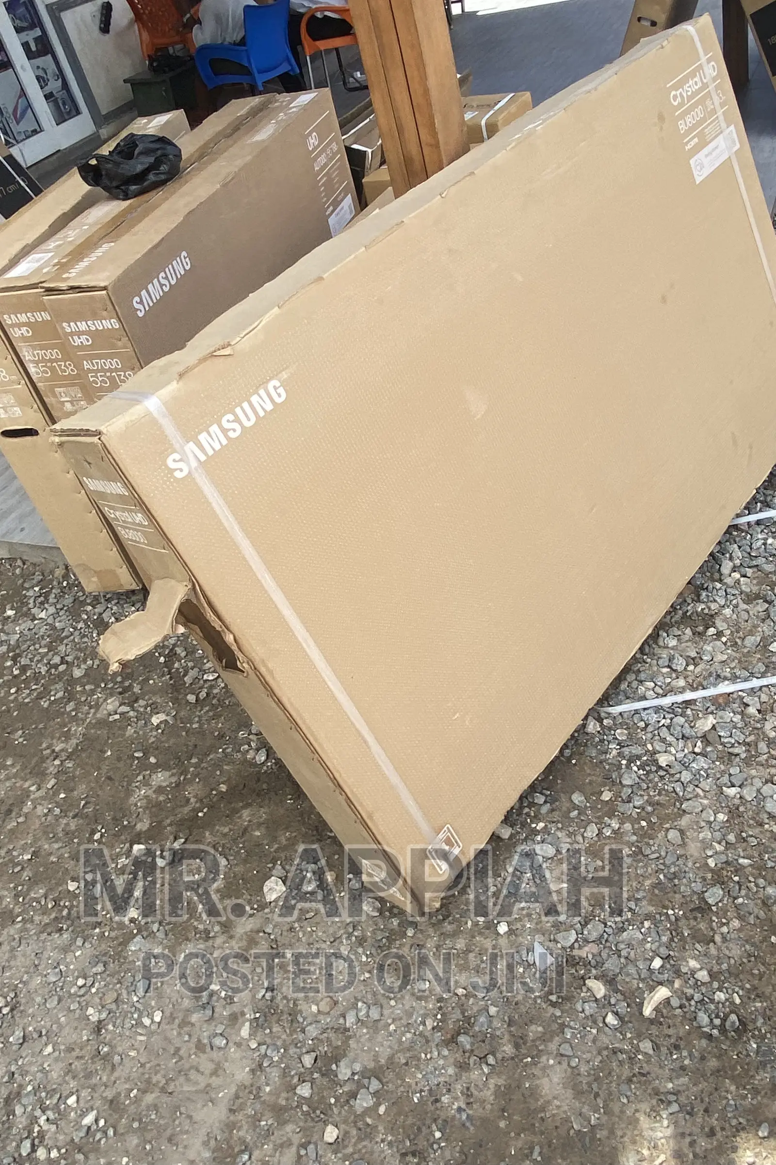 New Samsung 65BU8000 65” Uhd Crystal Smart LED Tv,Black