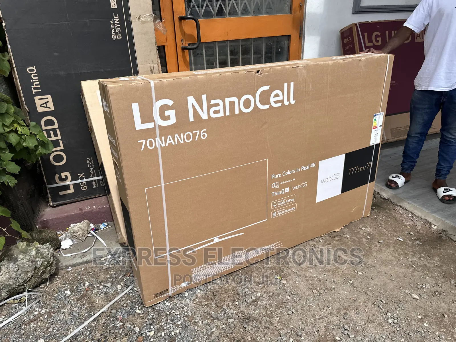 Newest Update Lg UHD Smart Tv LG 70”Nano81