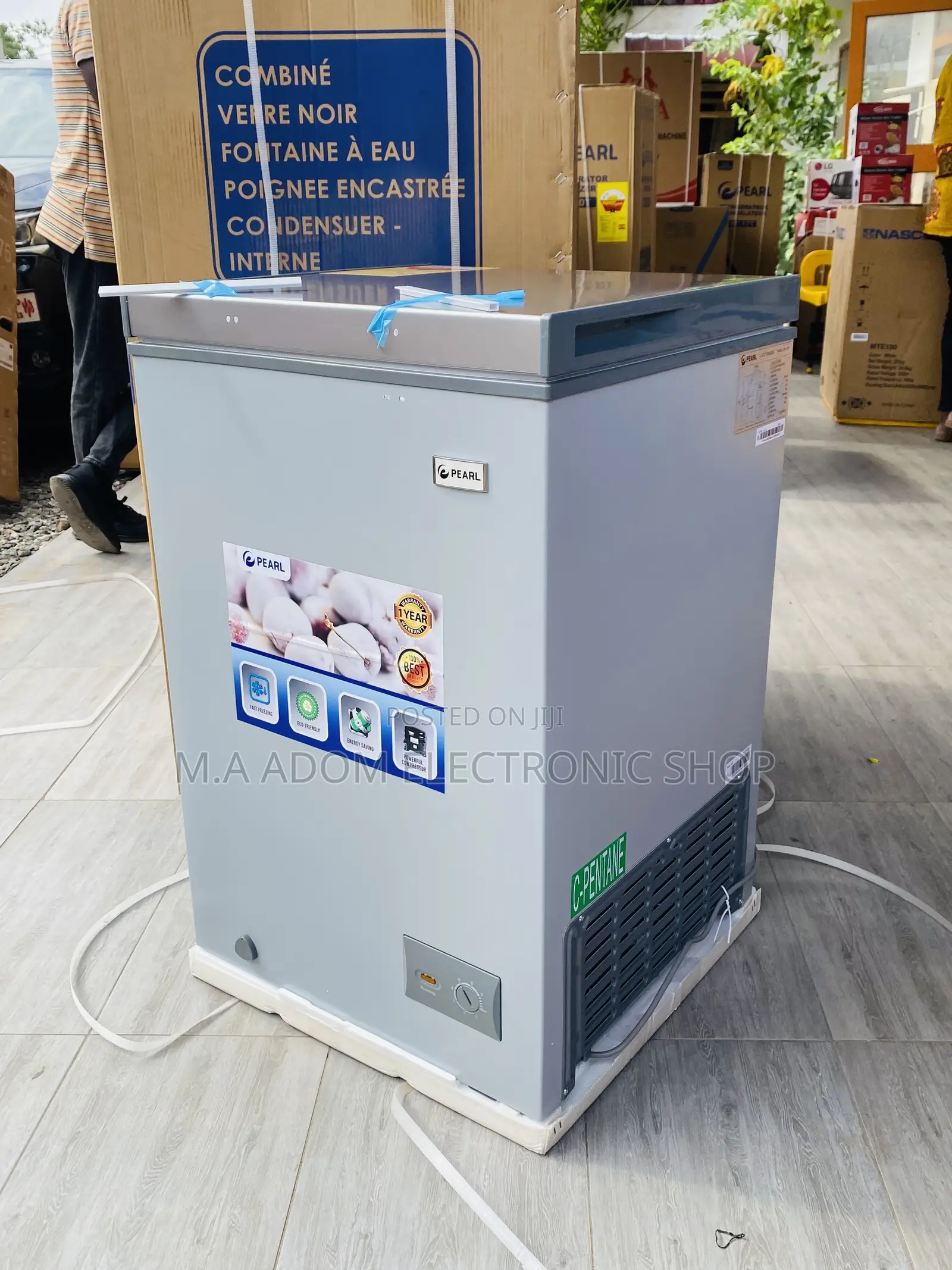 Authentic Pearl PCF-127 Single Door Chest Freezer(100l)