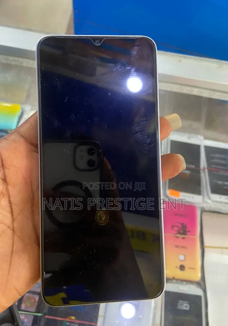 Infinix Hot 30i 128 GB Silver